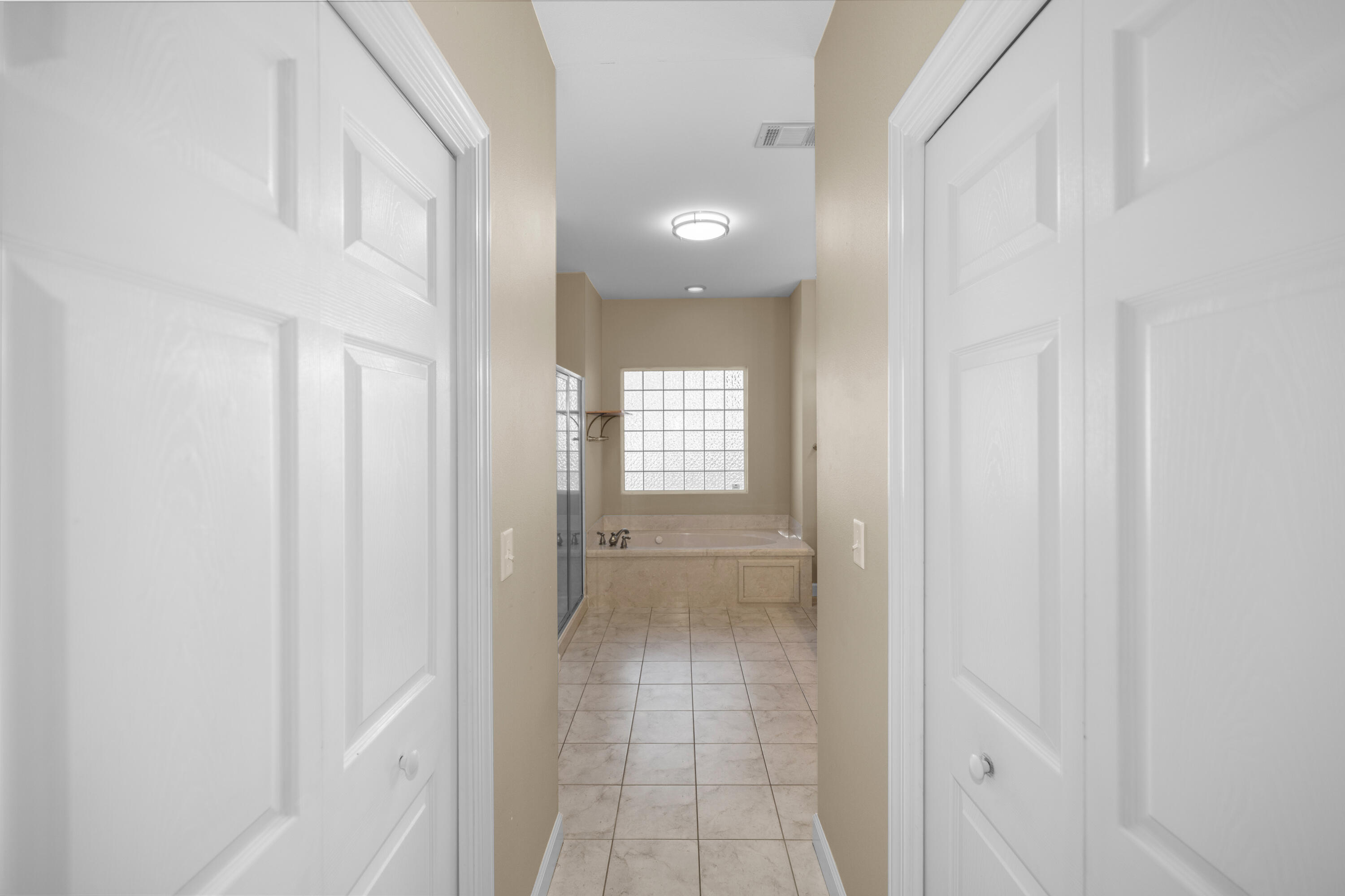 VALPARAISO (232200.00) - Residential