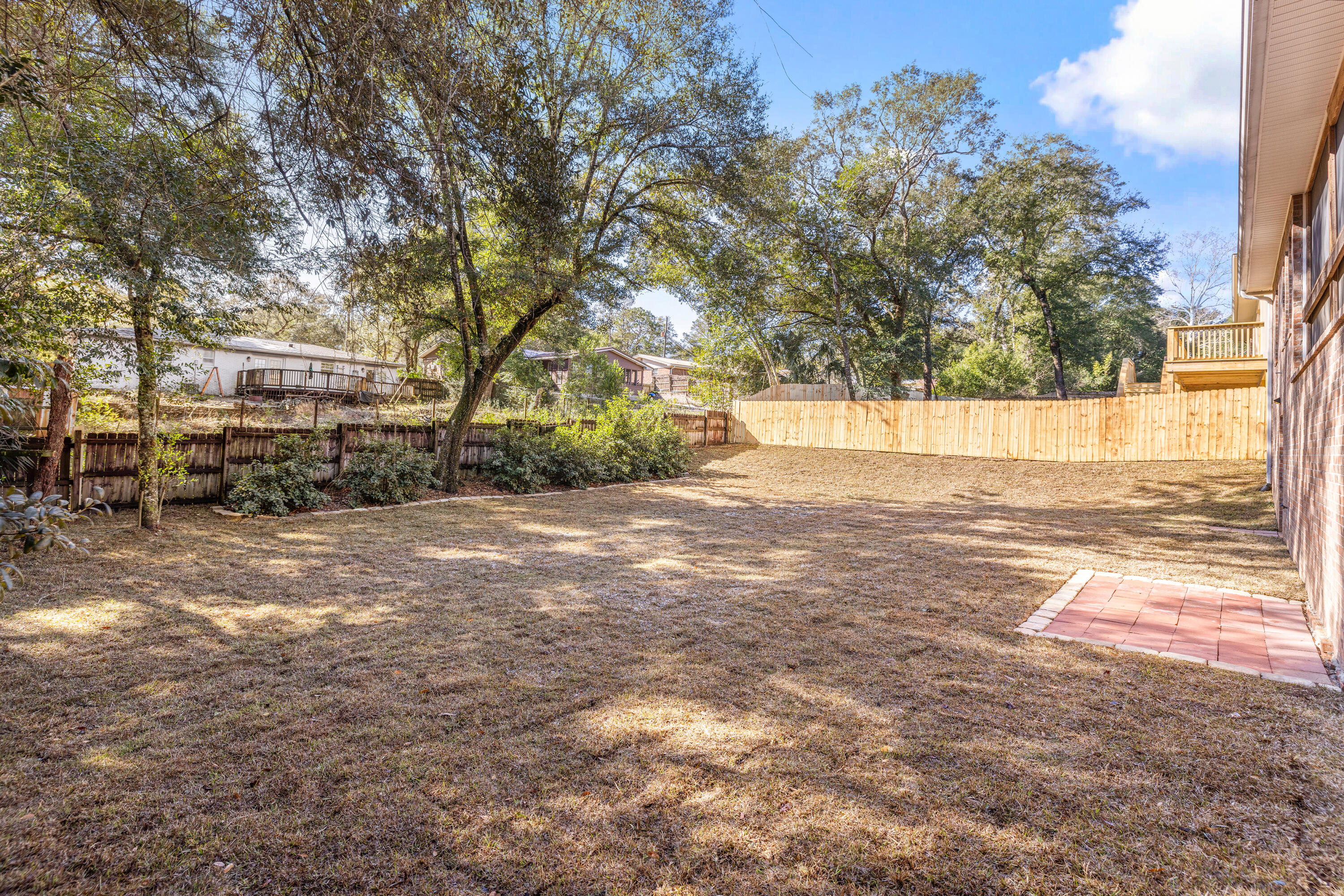 VALPARAISO (232200.00) - Residential