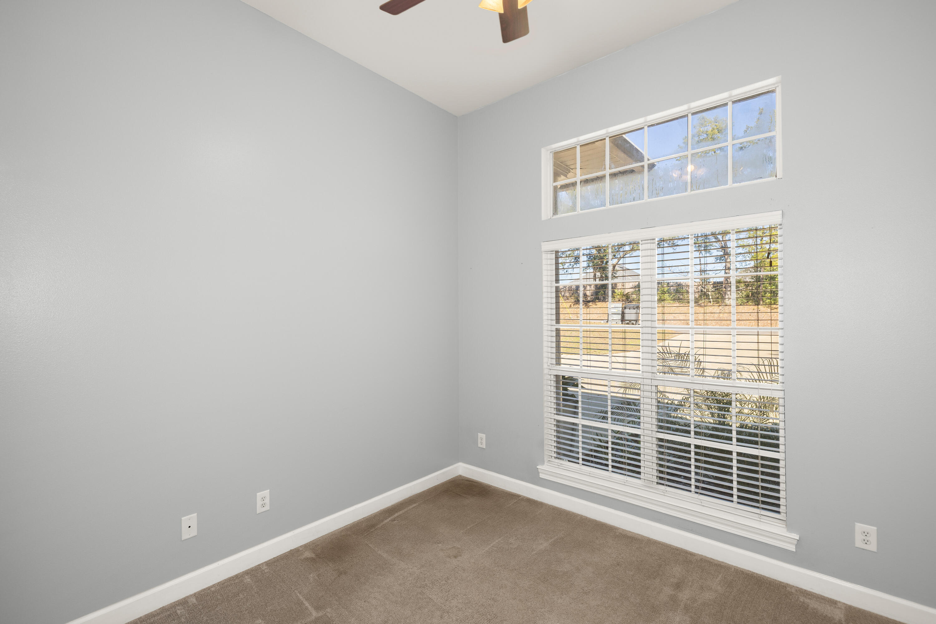 VALPARAISO (232200.00) - Residential