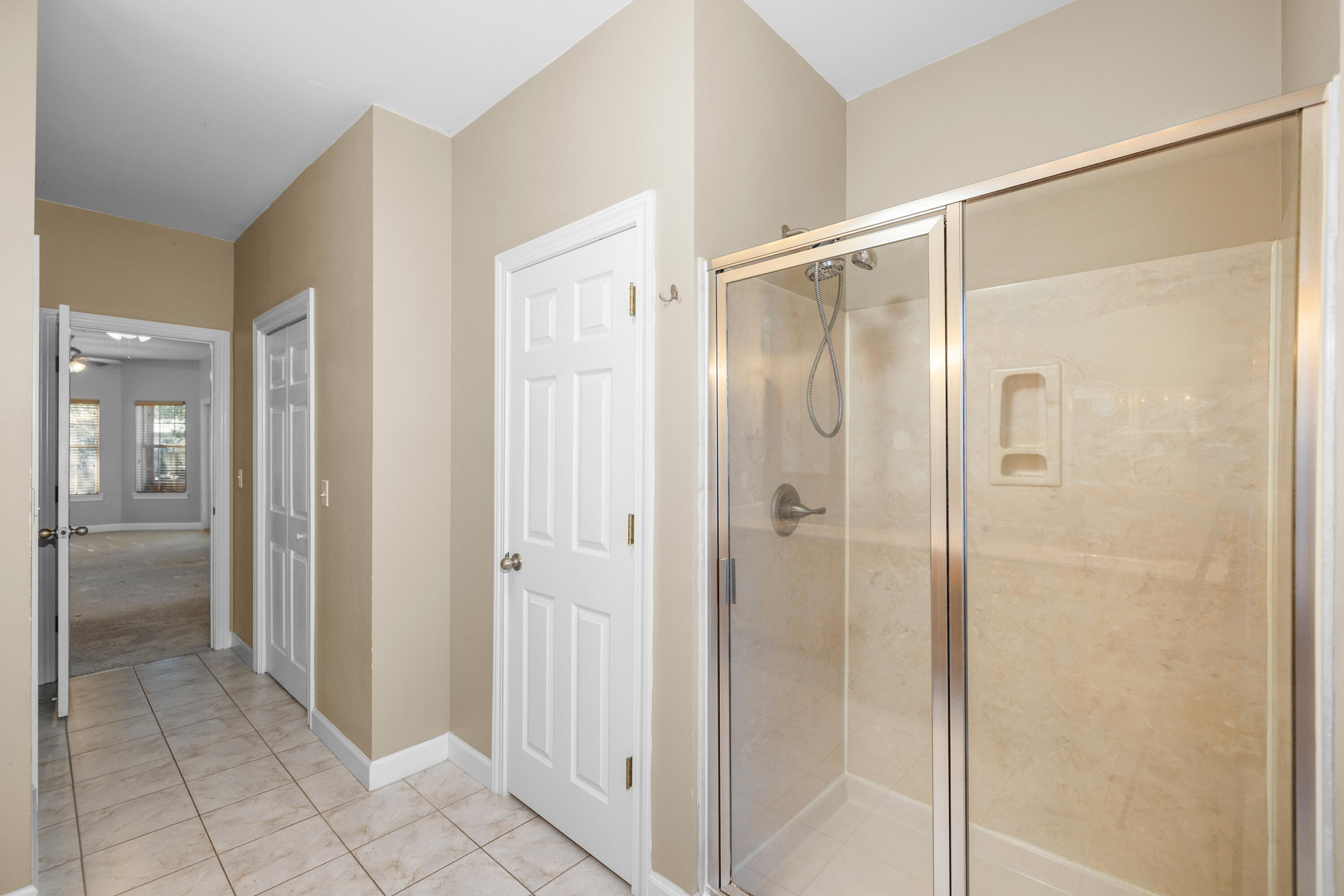 VALPARAISO (232200.00) - Residential