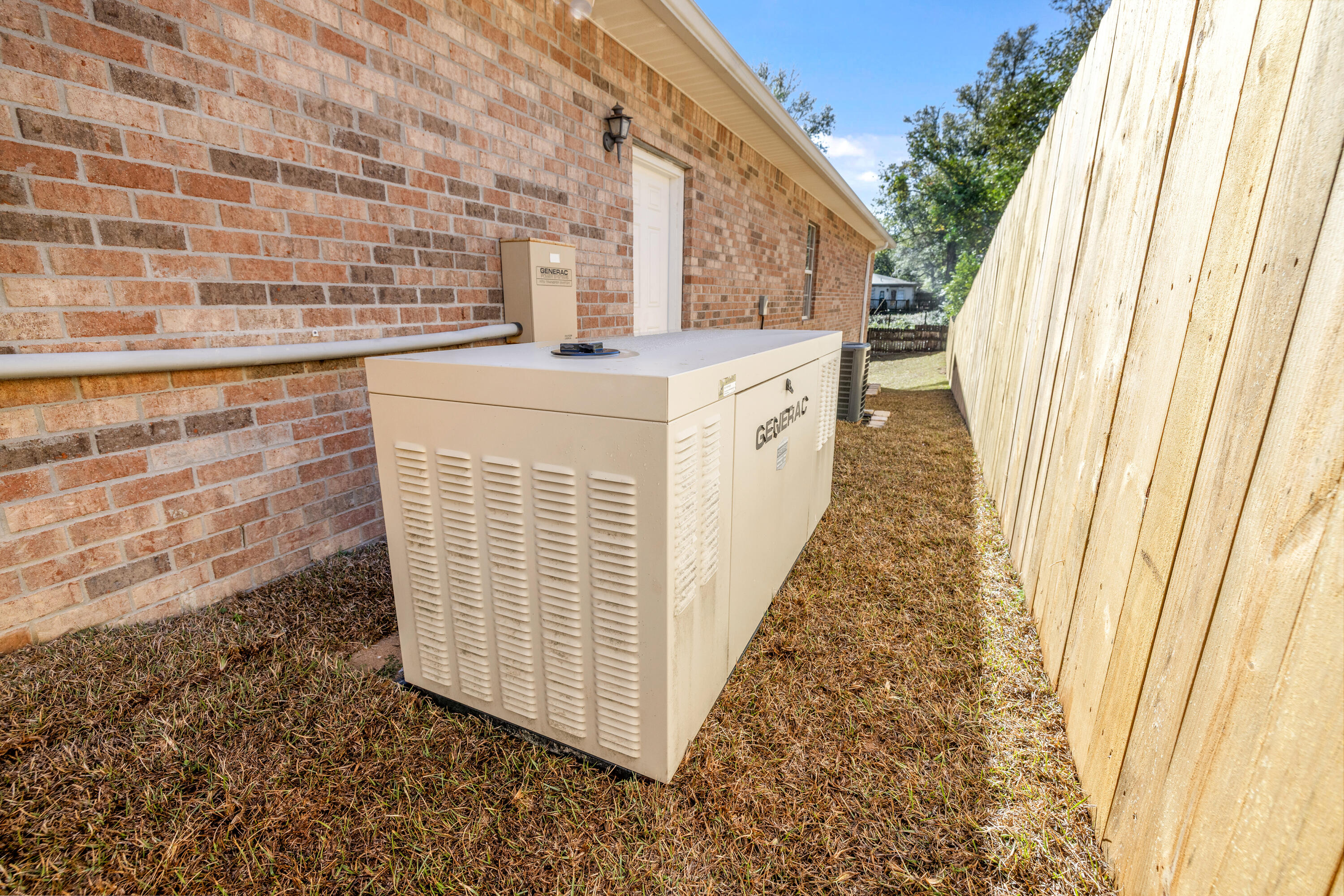 VALPARAISO (232200.00) - Residential