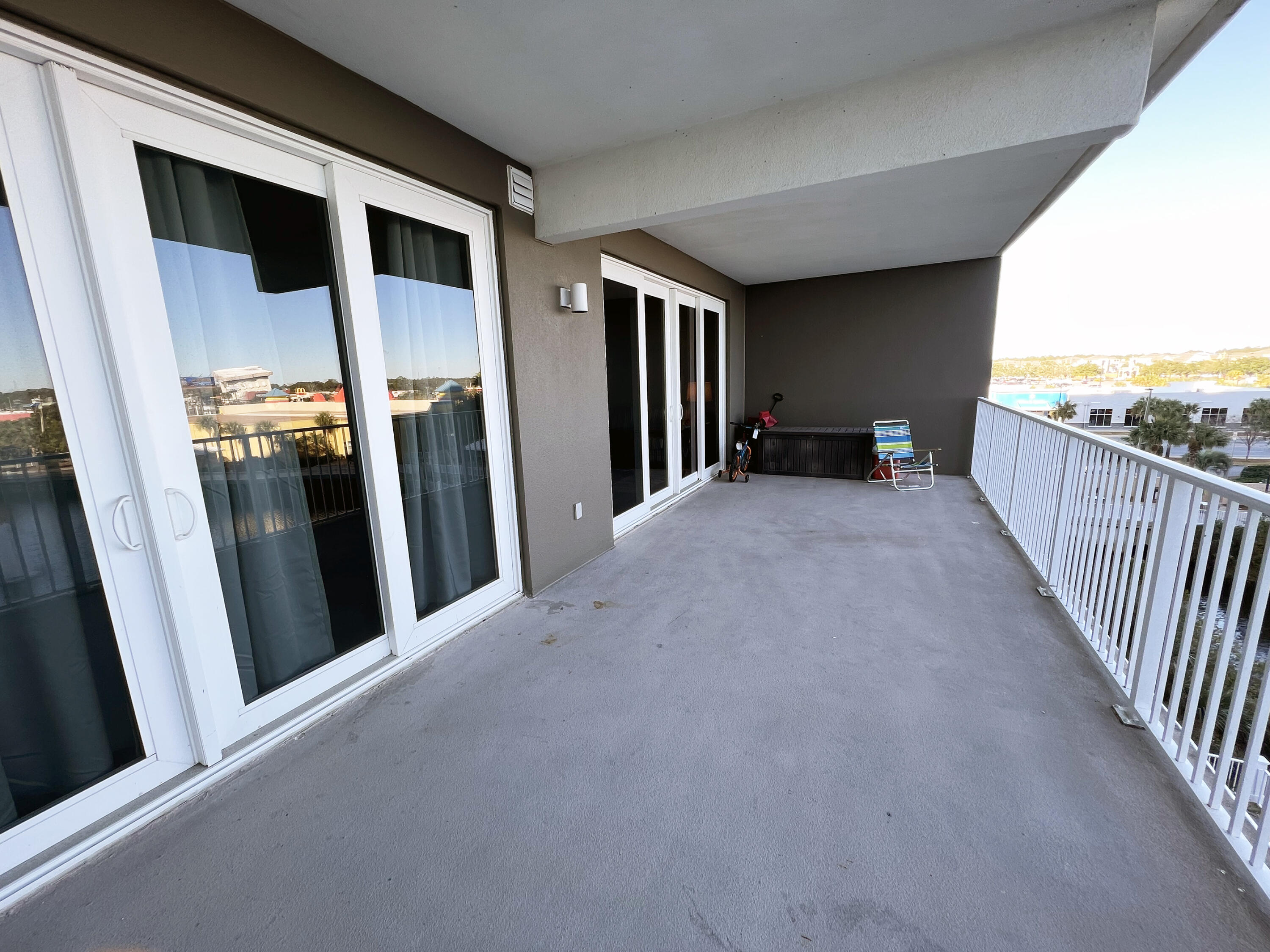 Laketown Wharf - Residential