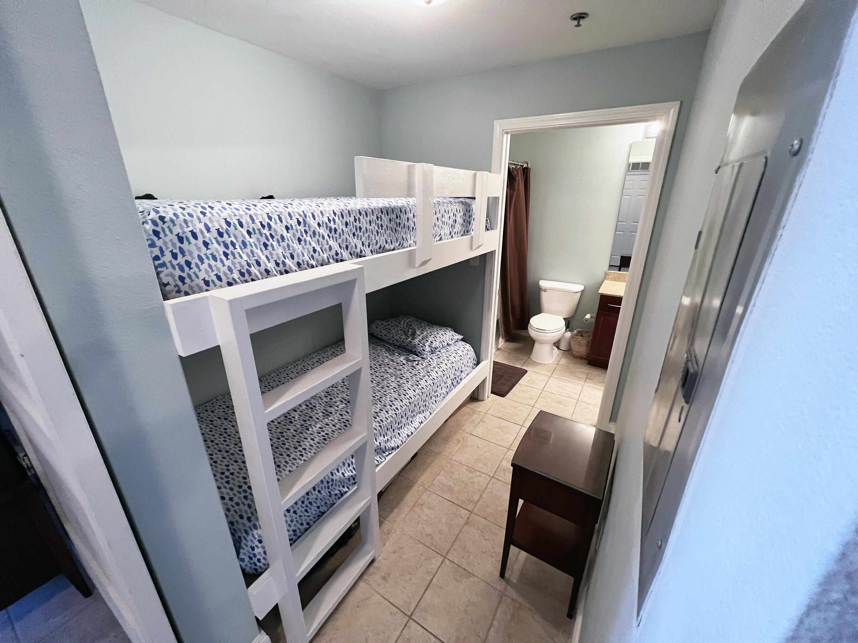 Laketown Wharf - Residential