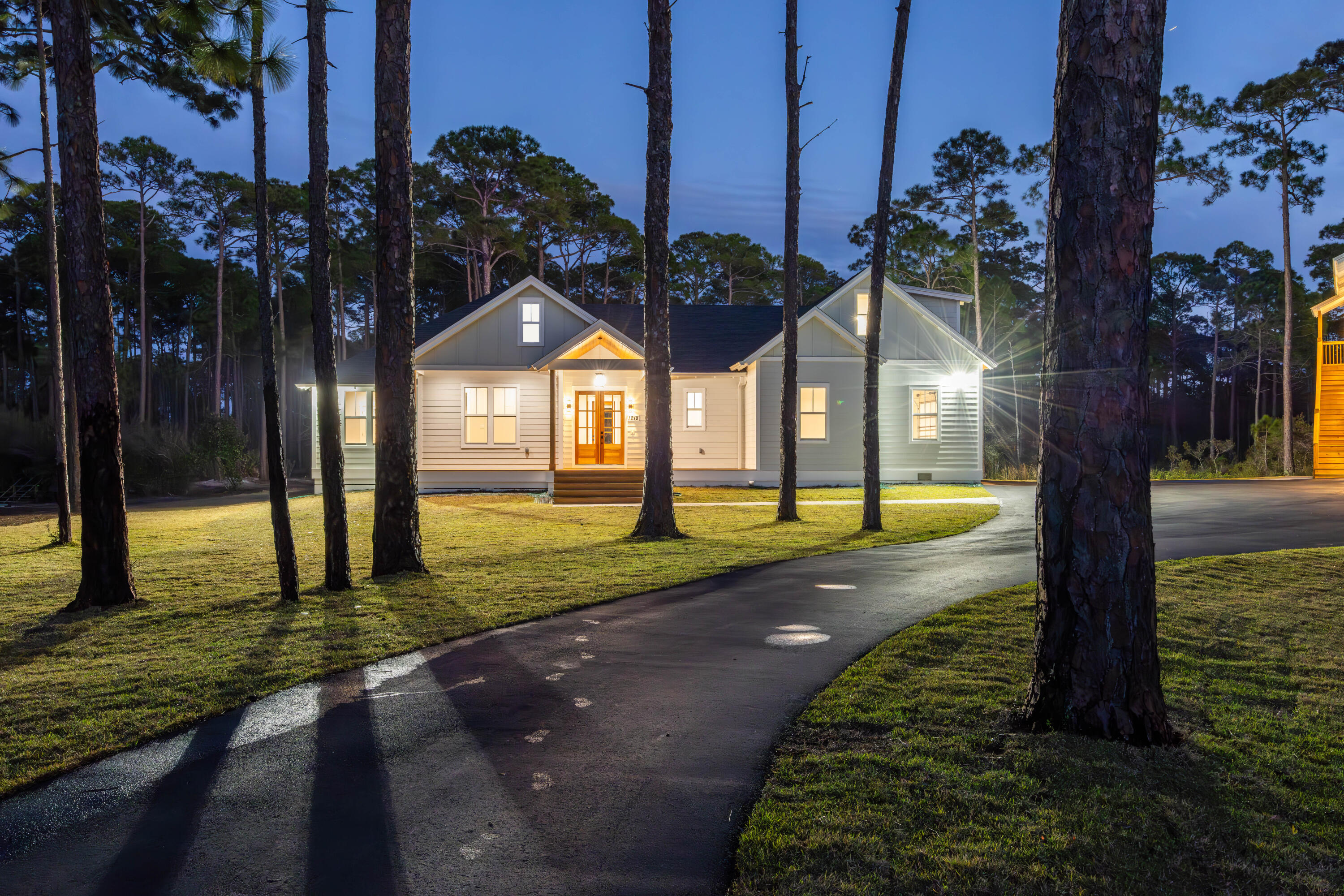 WOODLAND BAYOU ESTATES - Residential