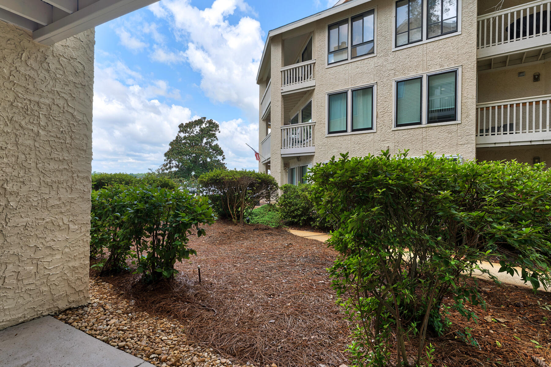 BAY VILLAS CONDOS - Residential