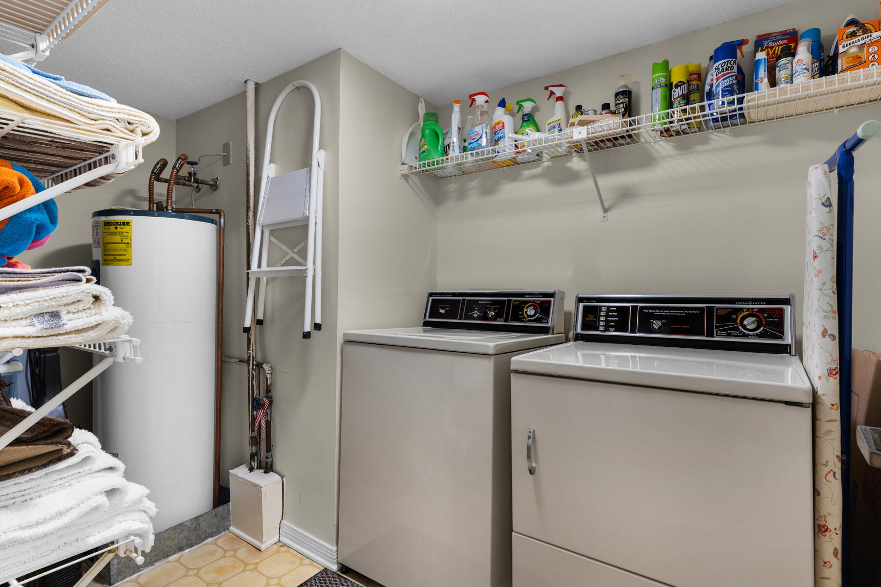 BAY VILLAS CONDOS - Residential
