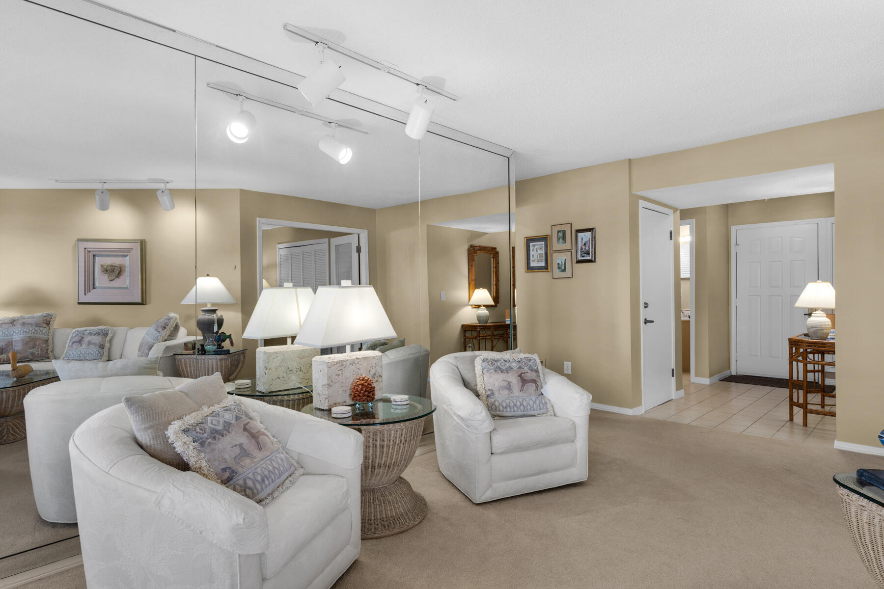 BAY VILLAS CONDOS - Residential