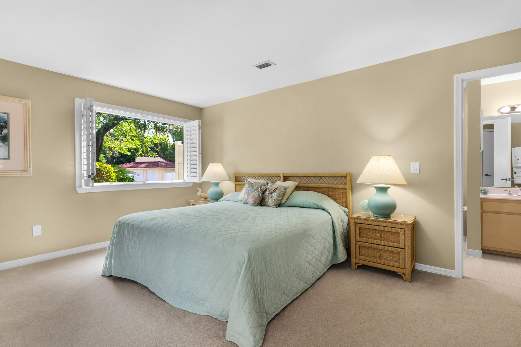 BAY VILLAS CONDOS - Residential