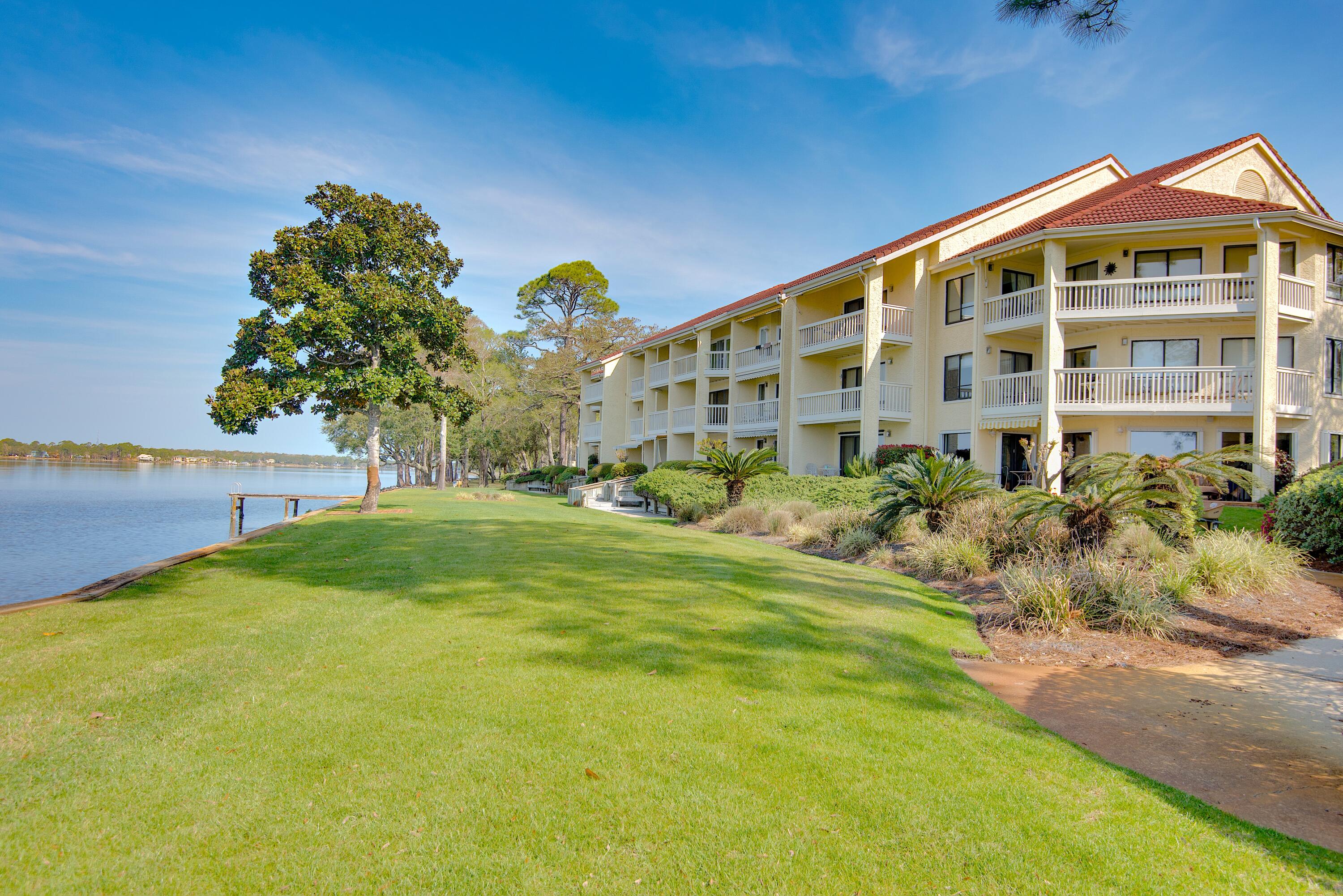 BAY VILLAS CONDOS - Residential