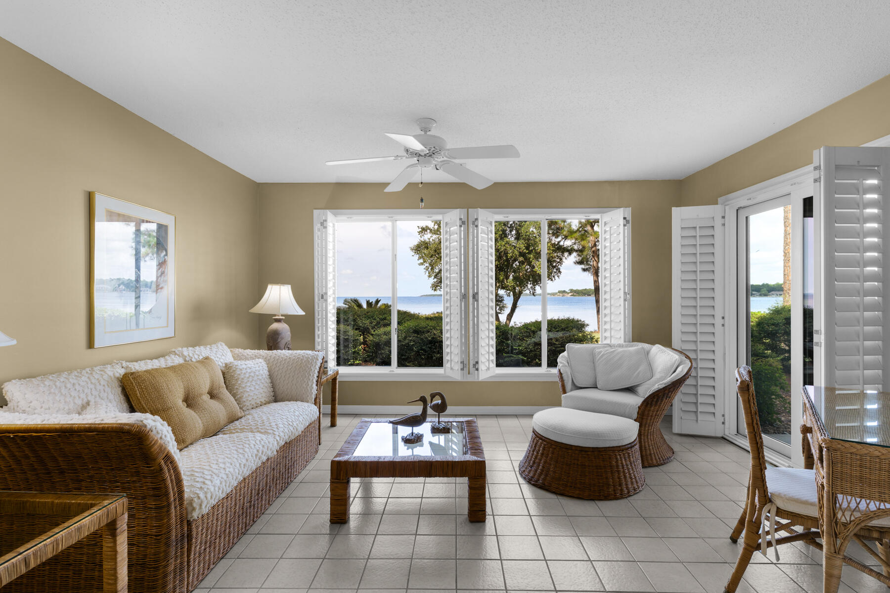 BAY VILLAS CONDOS - Residential