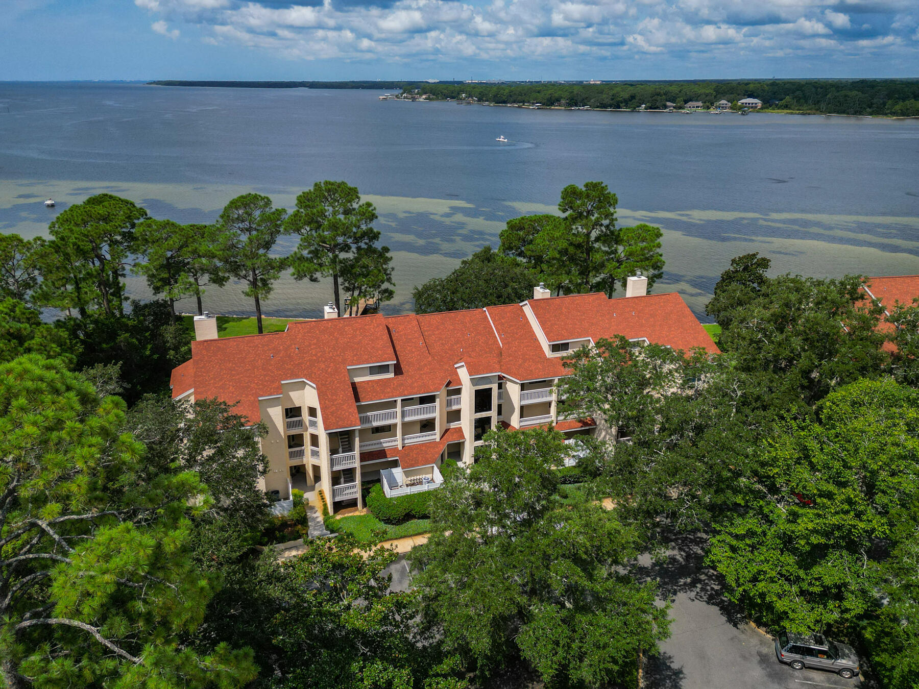 BAY VILLAS CONDOS - Residential