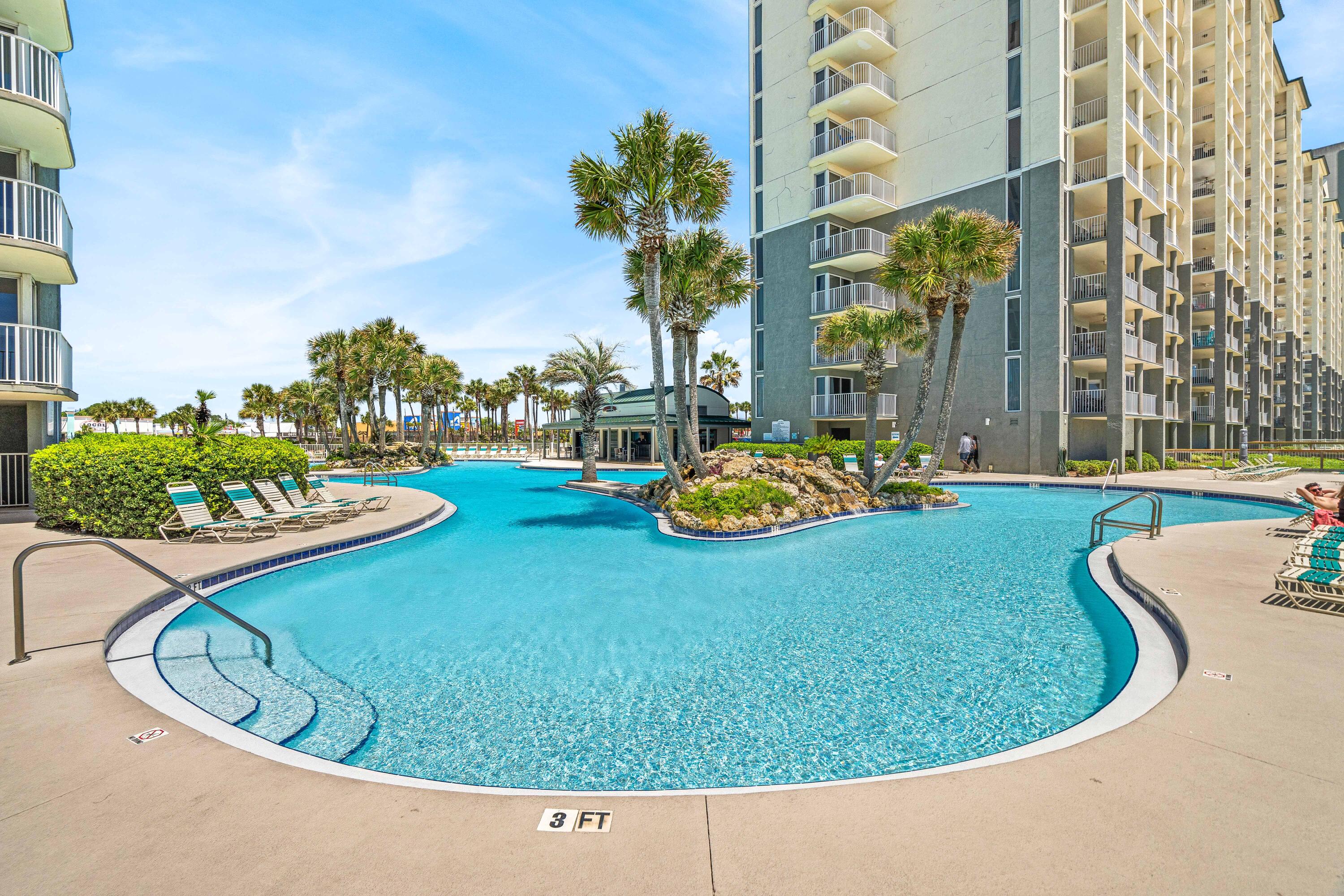 LONG BEACH TOWERS - Residential