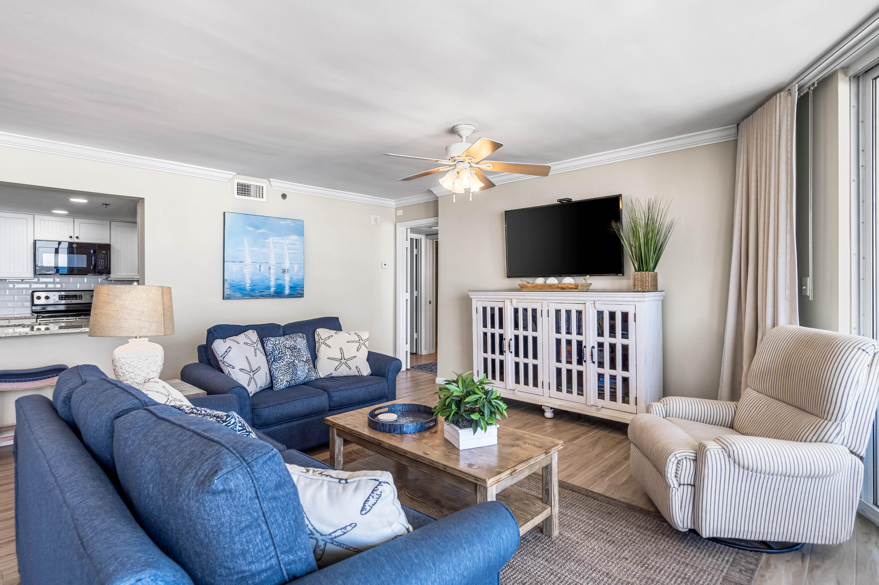 LONG BEACH TOWERS - Residential