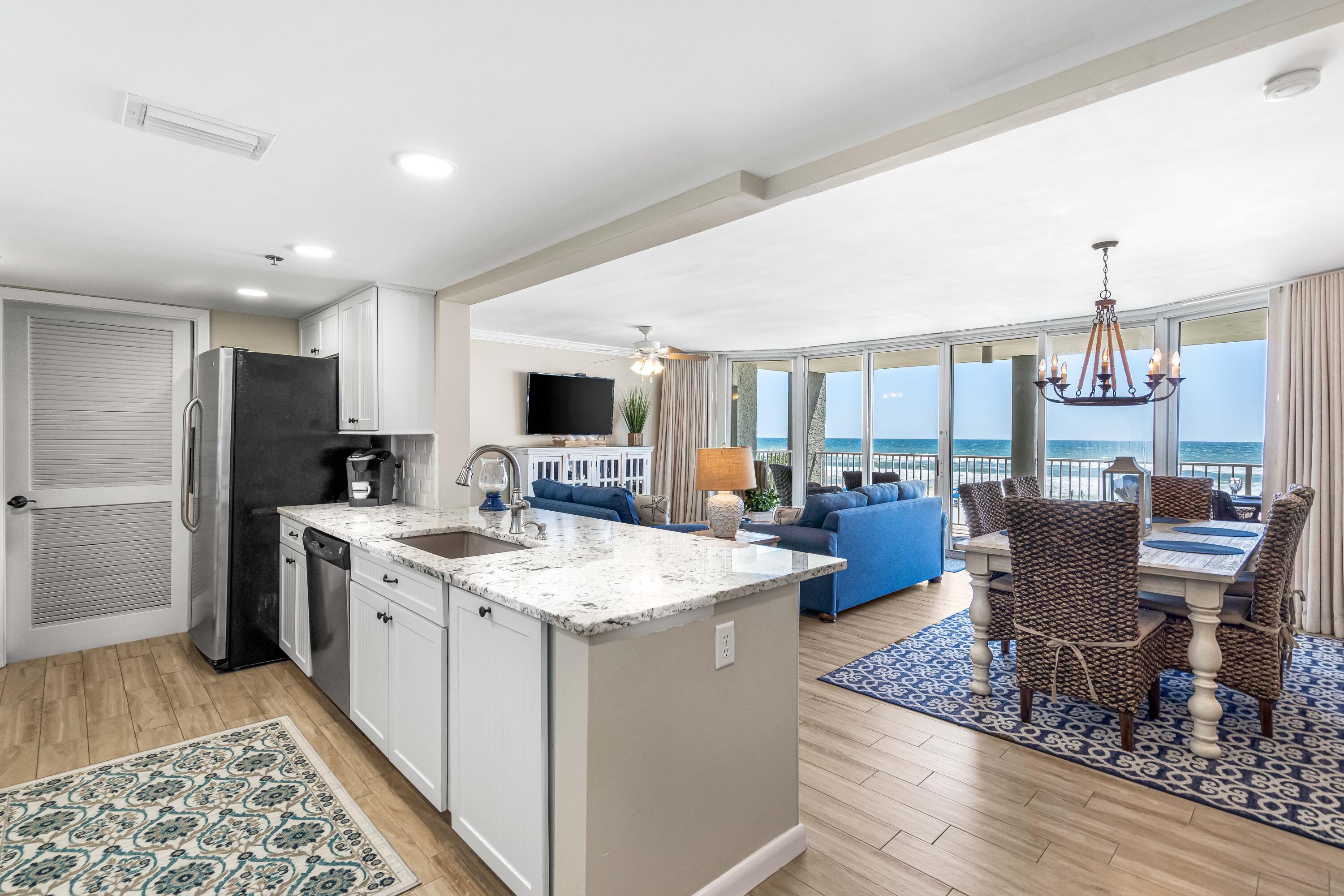 LONG BEACH TOWERS - Residential