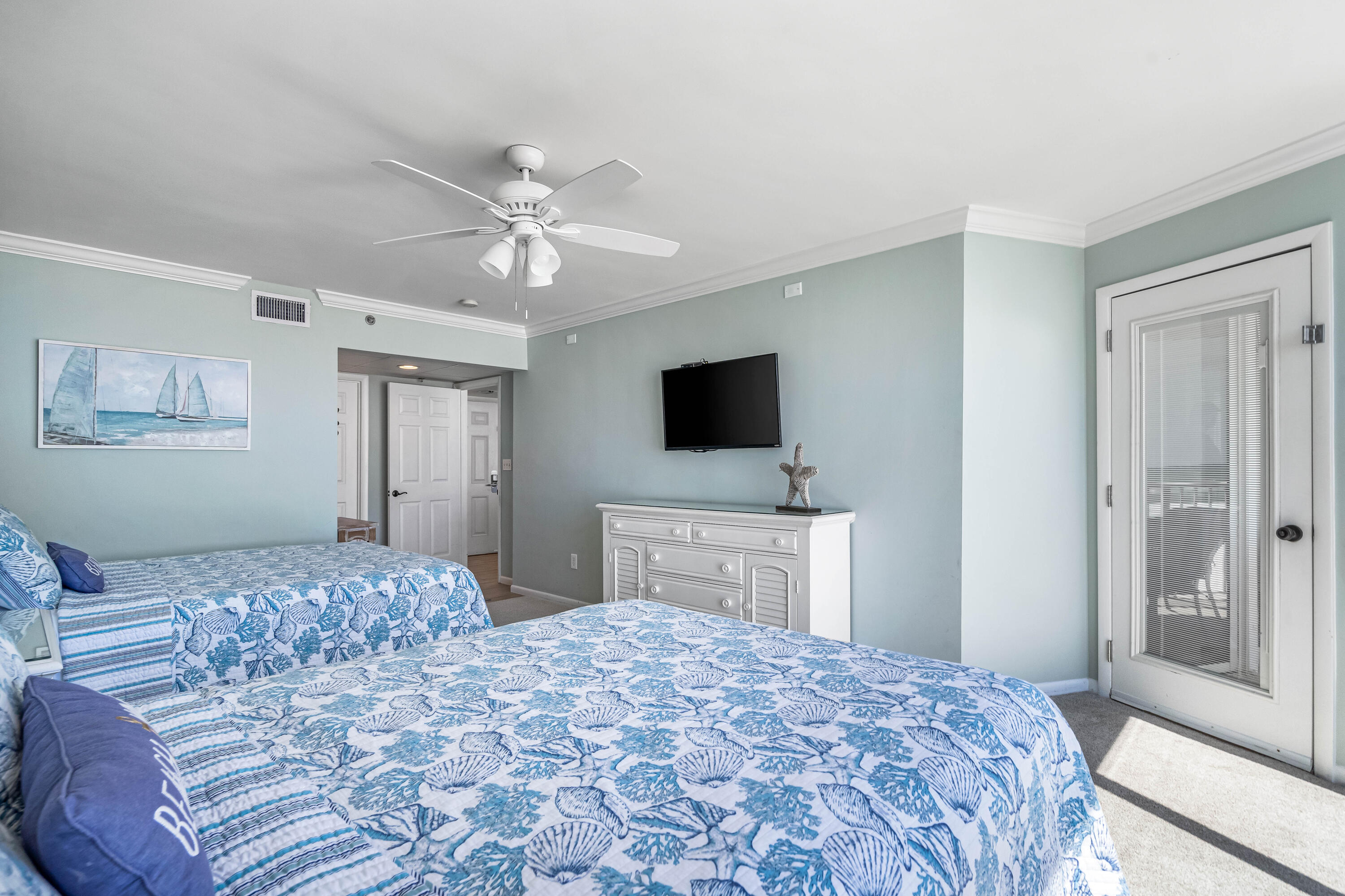 LONG BEACH TOWERS - Residential