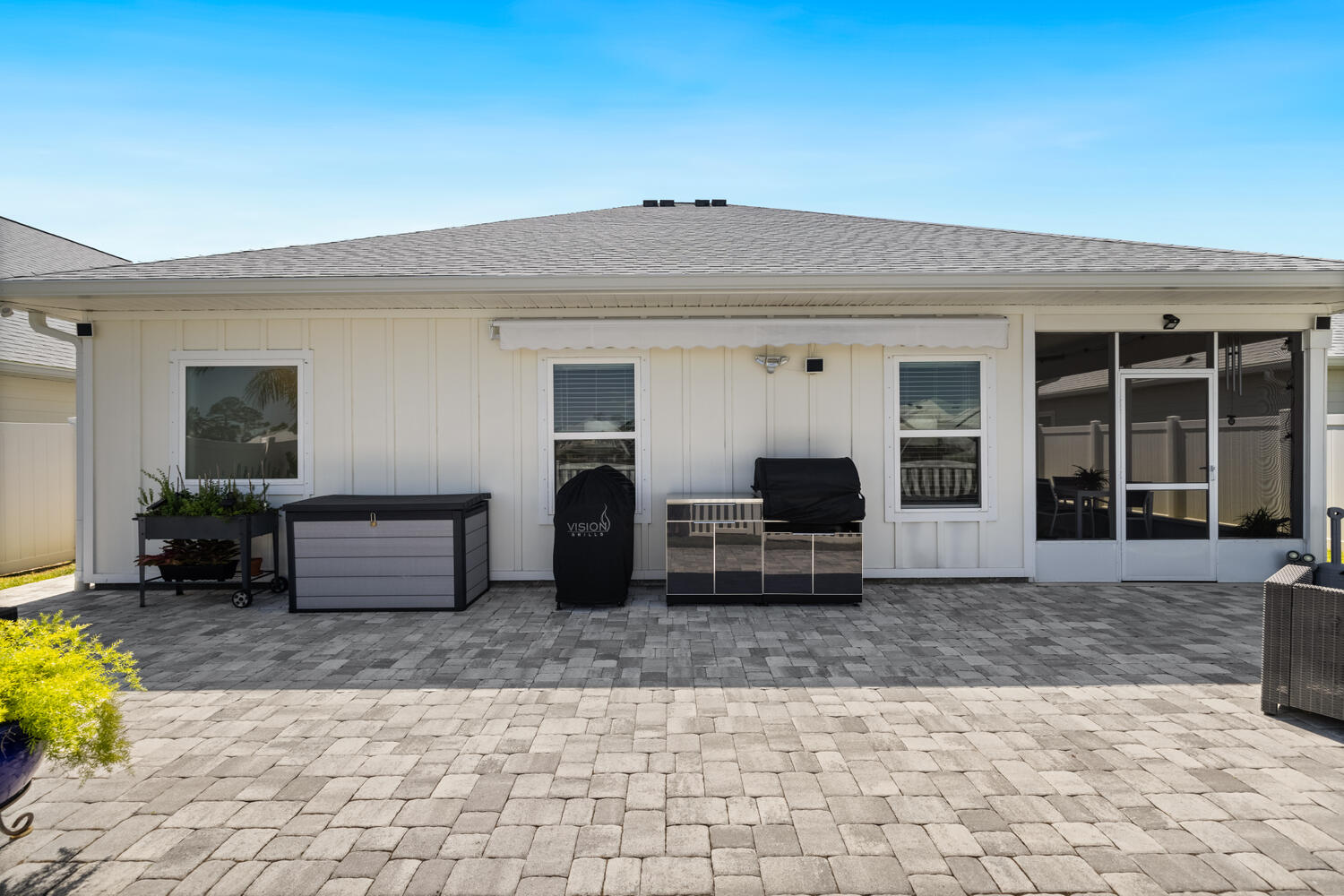 Moonraker - Residential