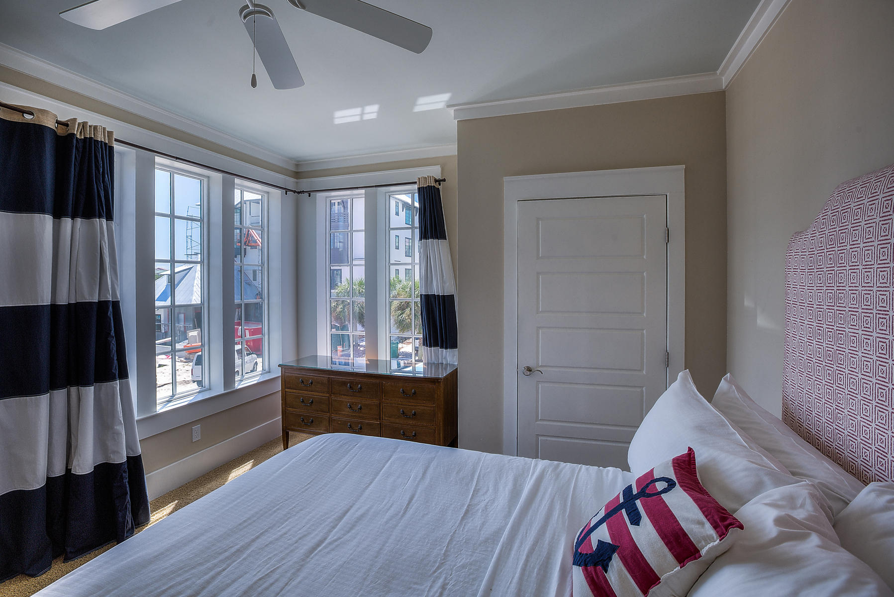 TRESCA PLACE - Residential