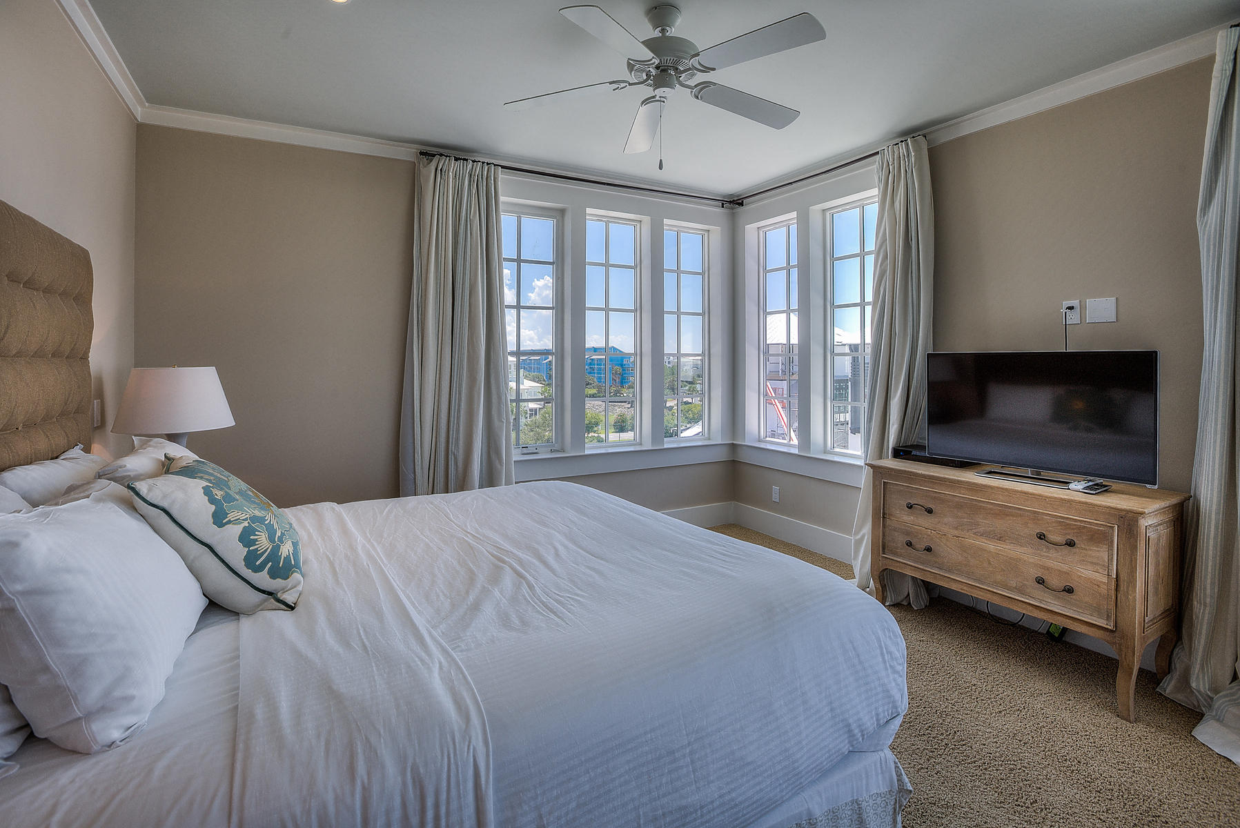 TRESCA PLACE - Residential