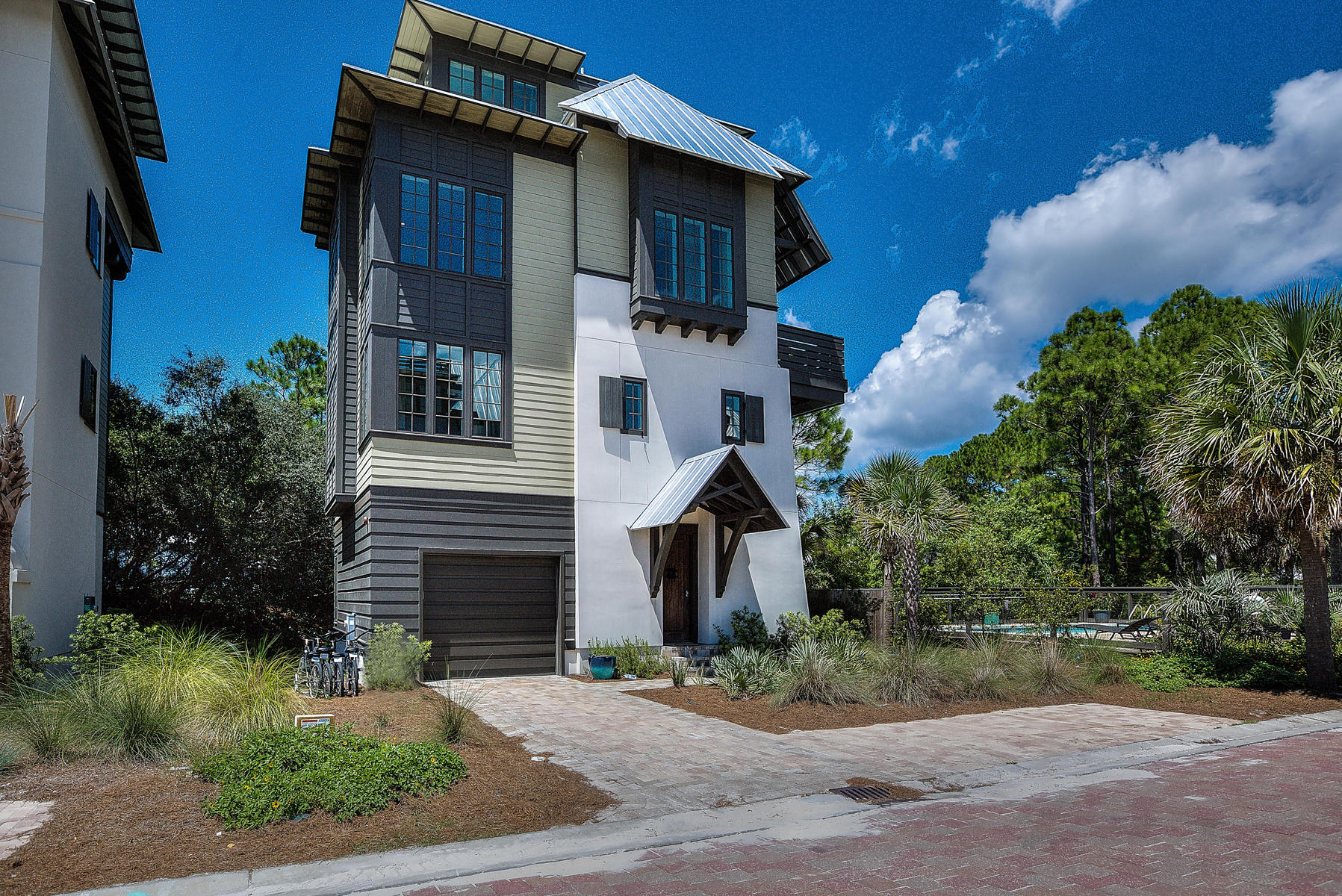 TRESCA PLACE - Residential