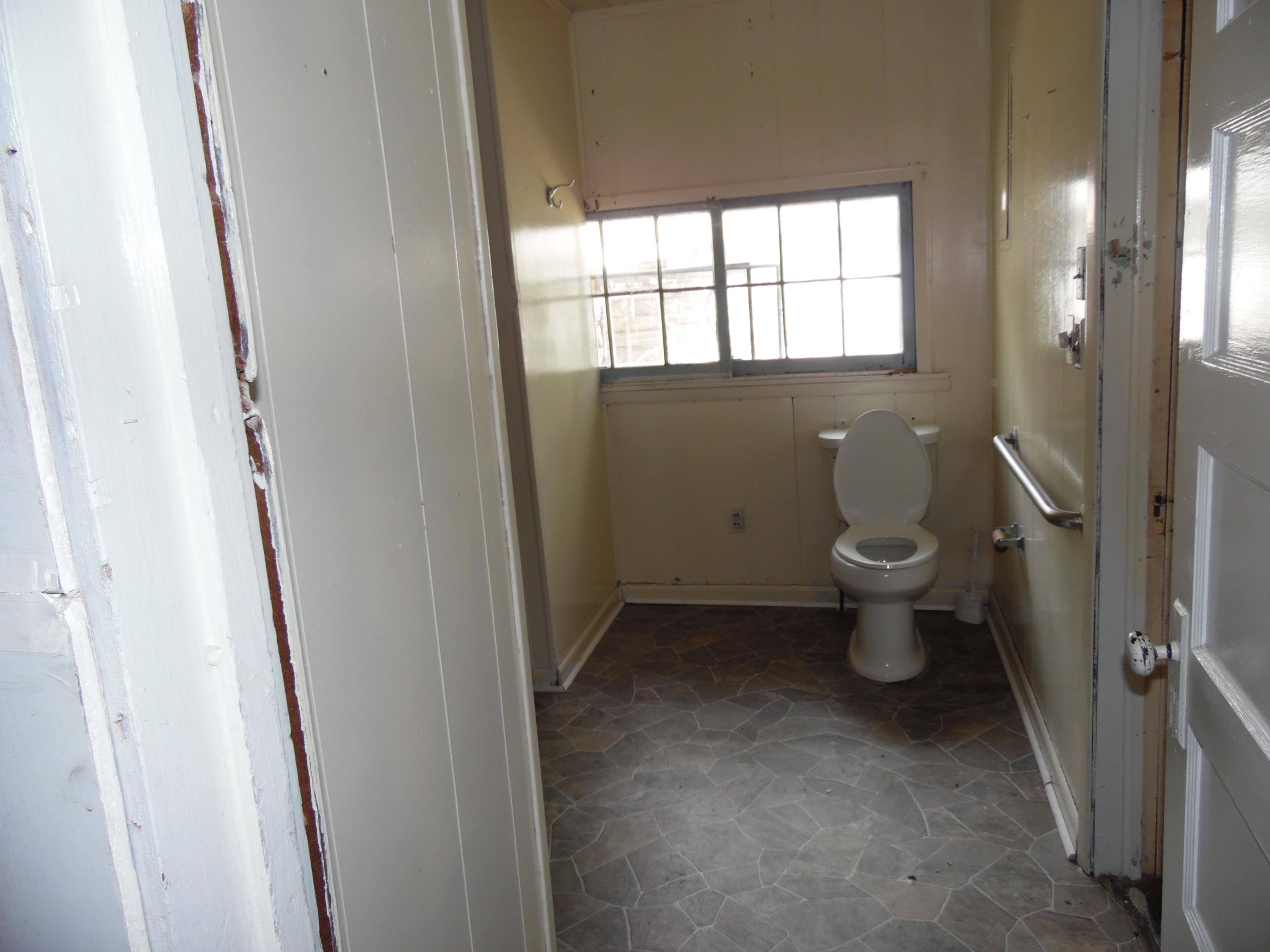 TOWN OF DEFUNIAK SPRINGS - Residential