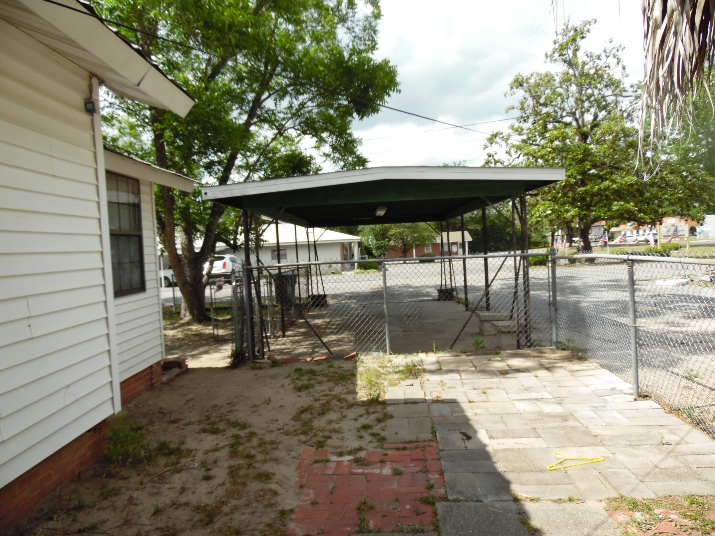 TOWN OF DEFUNIAK SPRINGS - Residential