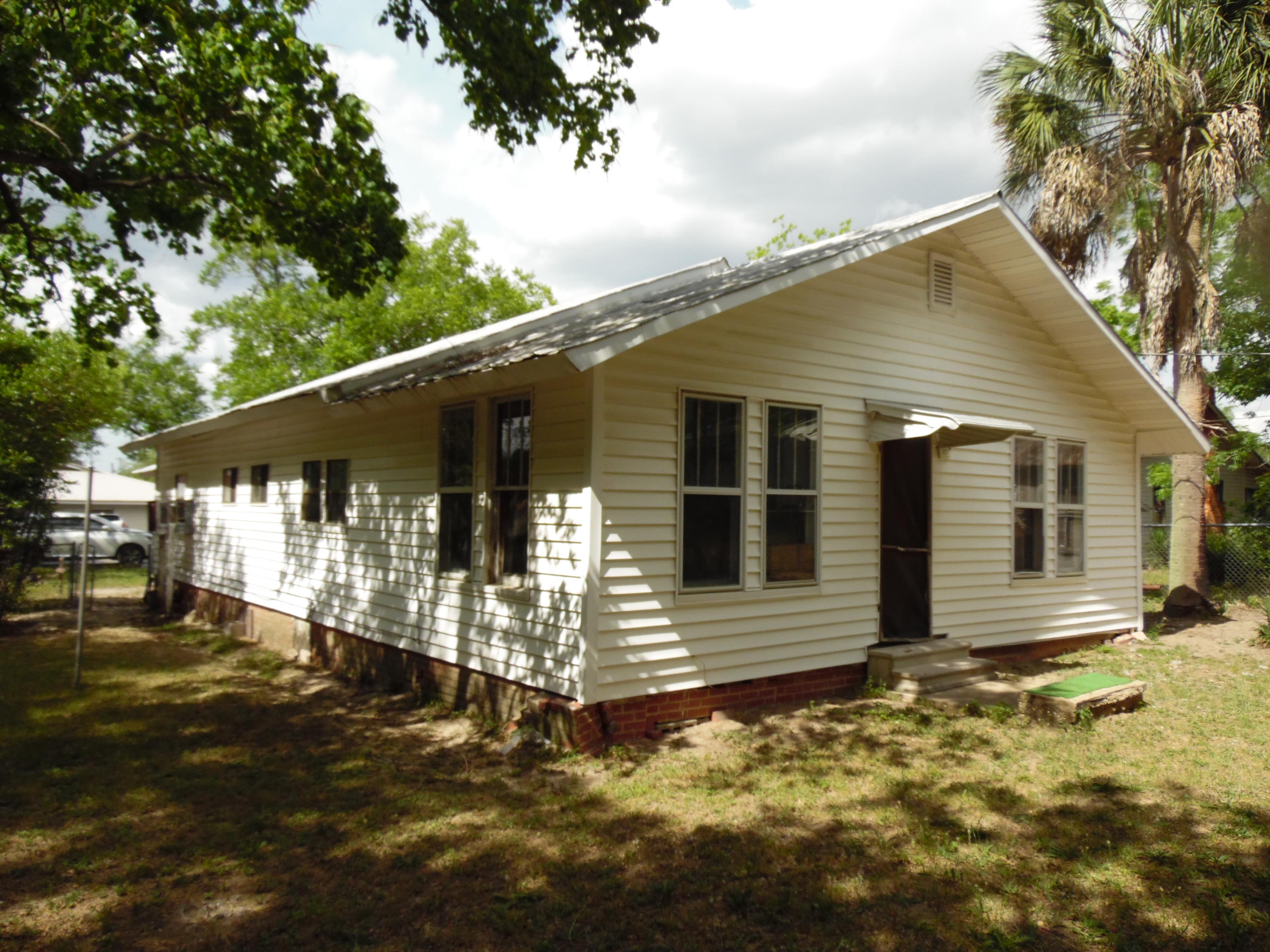 TOWN OF DEFUNIAK SPRINGS - Residential