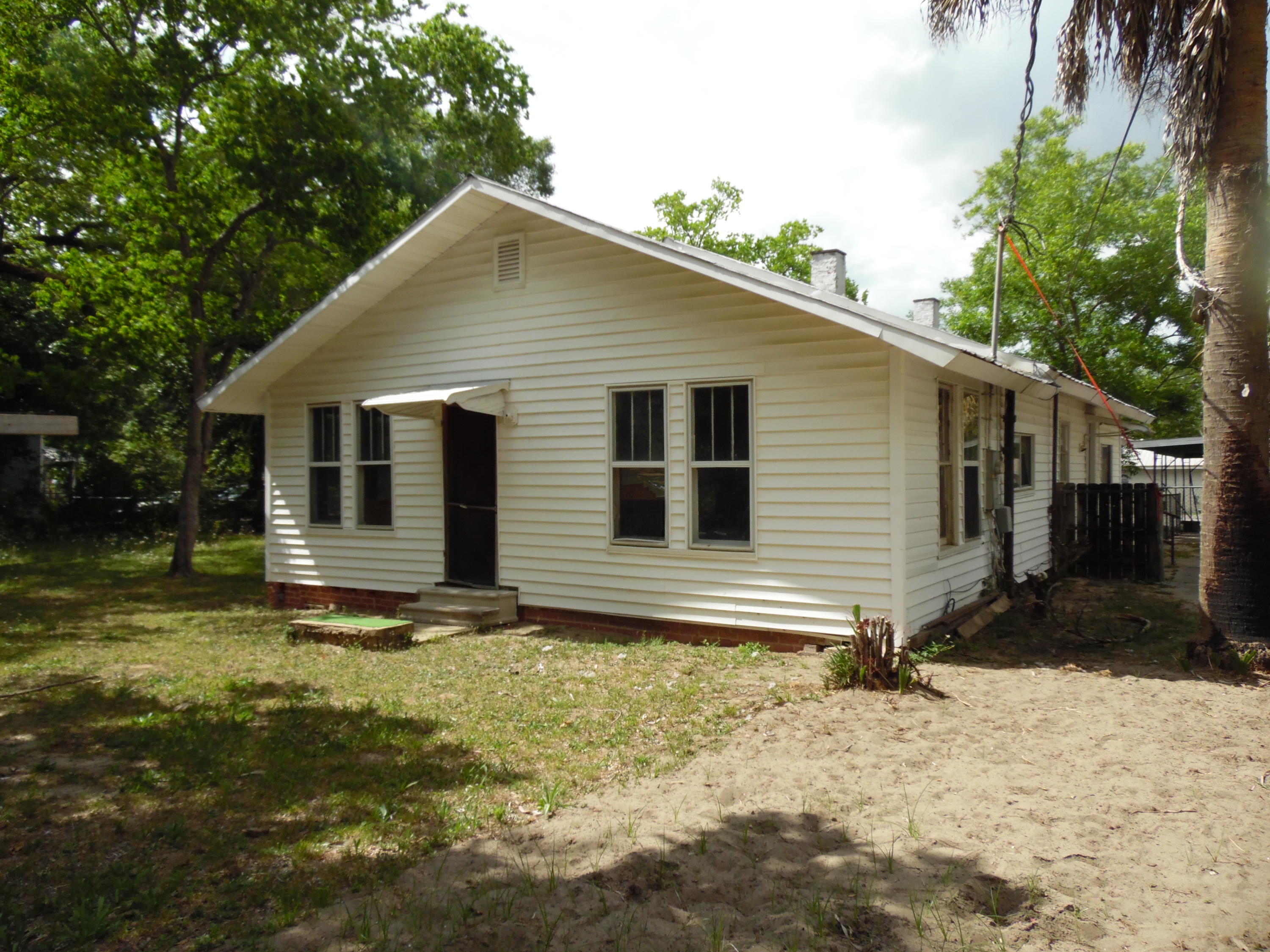 TOWN OF DEFUNIAK SPRINGS - Residential