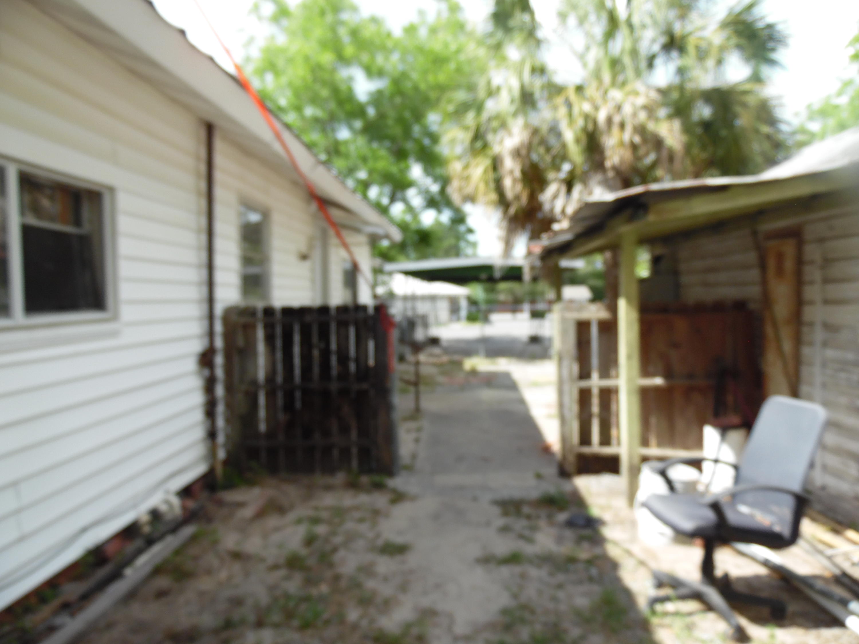 TOWN OF DEFUNIAK SPRINGS - Residential