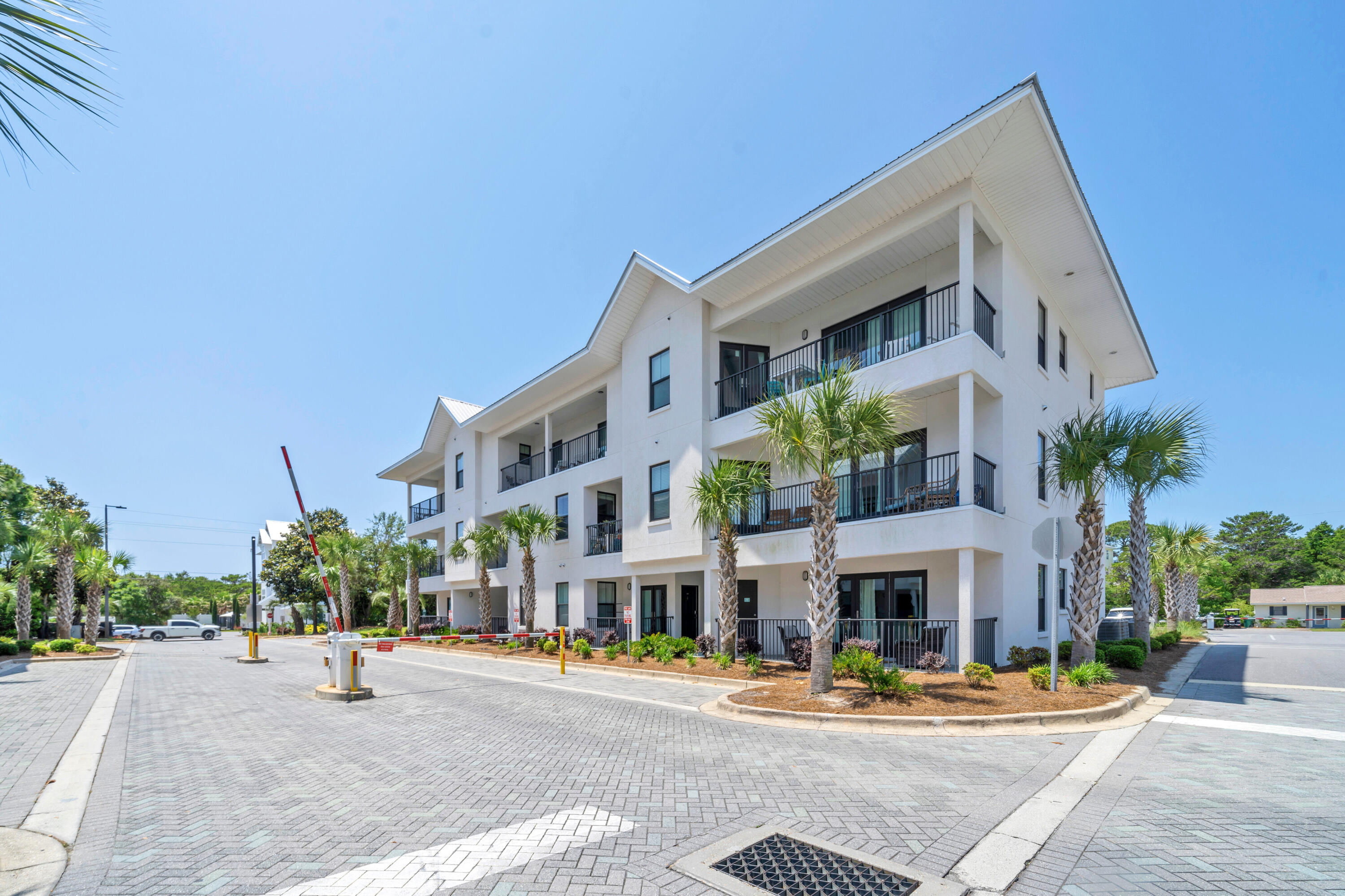 Hidden Lake Condominiums - Residential