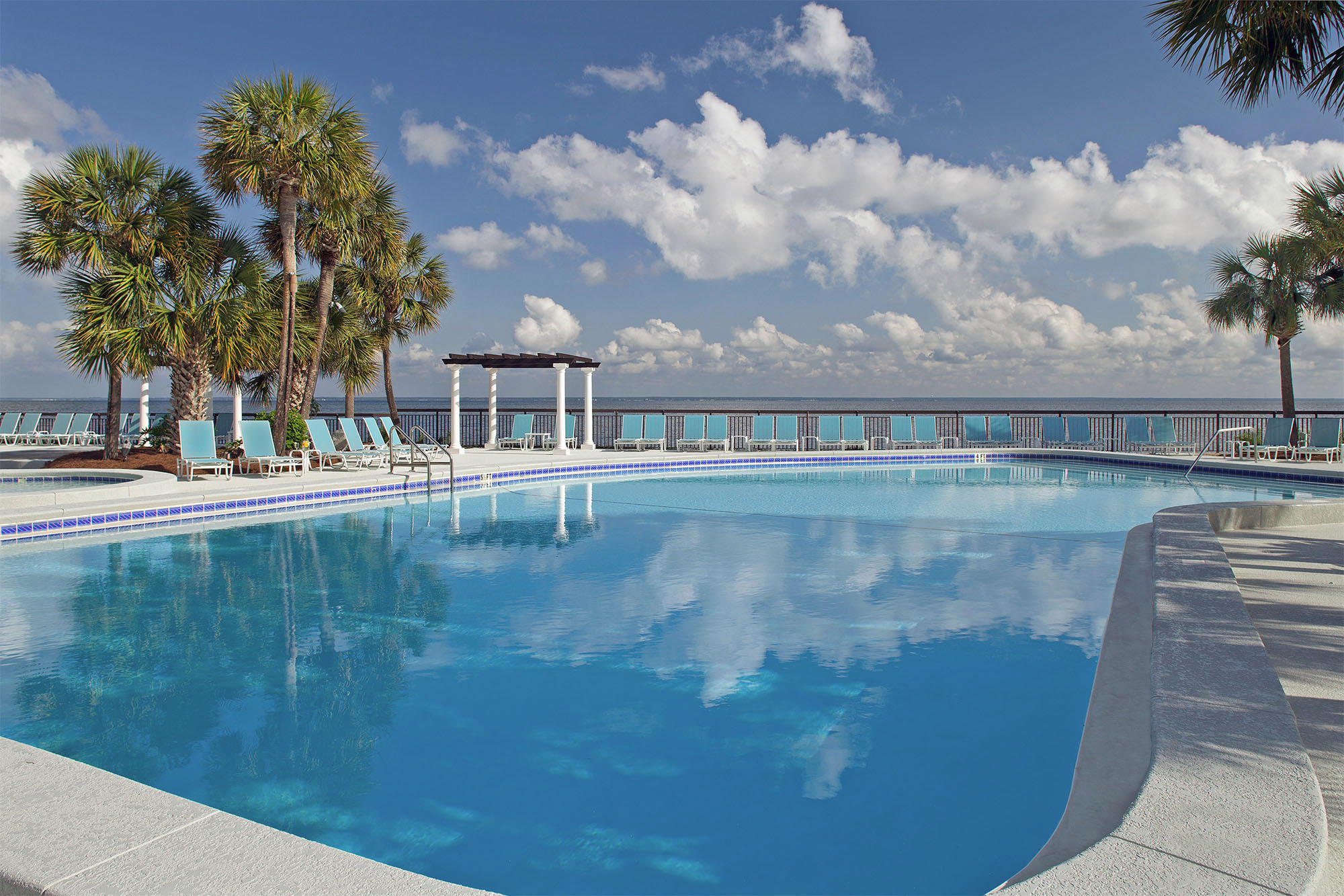 BAYSIDE CONDO SANDESTIN - Residential