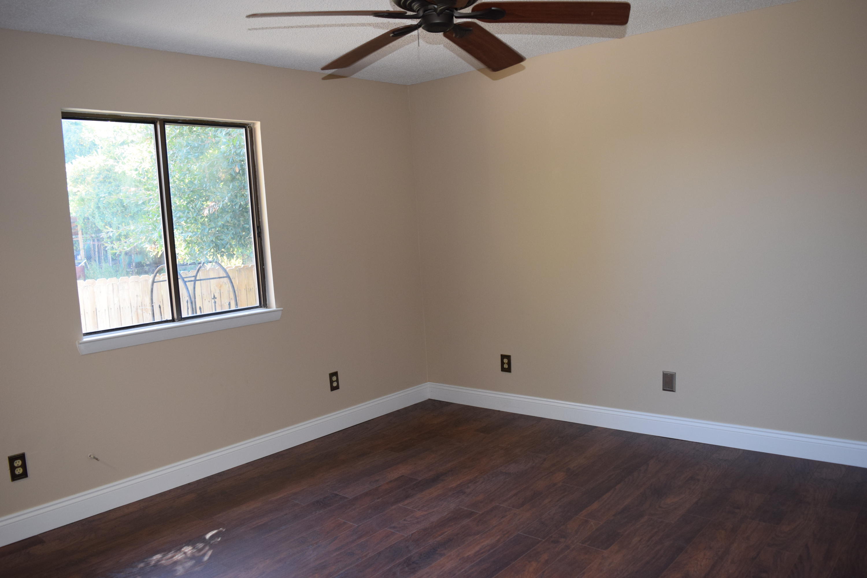 KELL-AIRE GARDENS - Residential