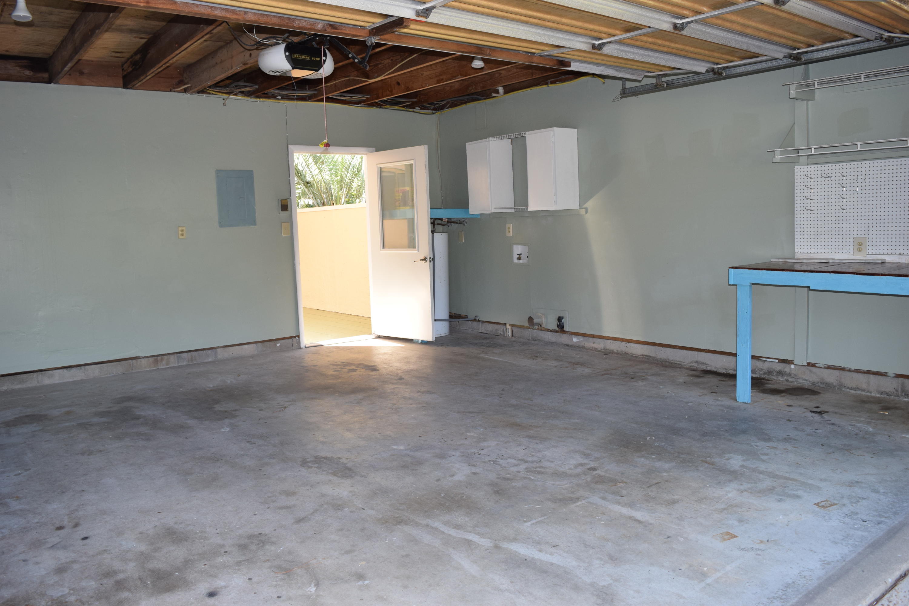 KELL-AIRE GARDENS - Residential