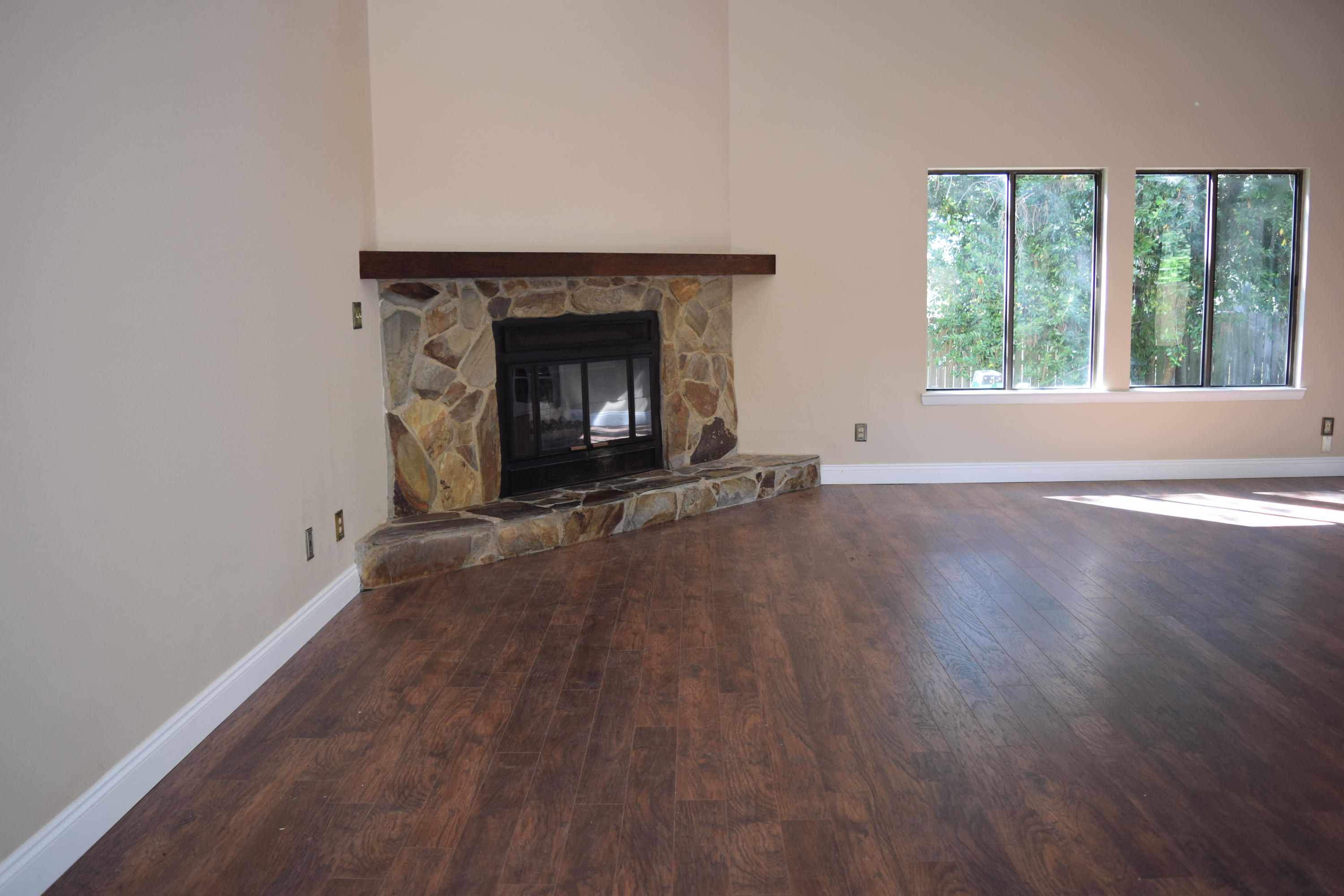 KELL-AIRE GARDENS - Residential