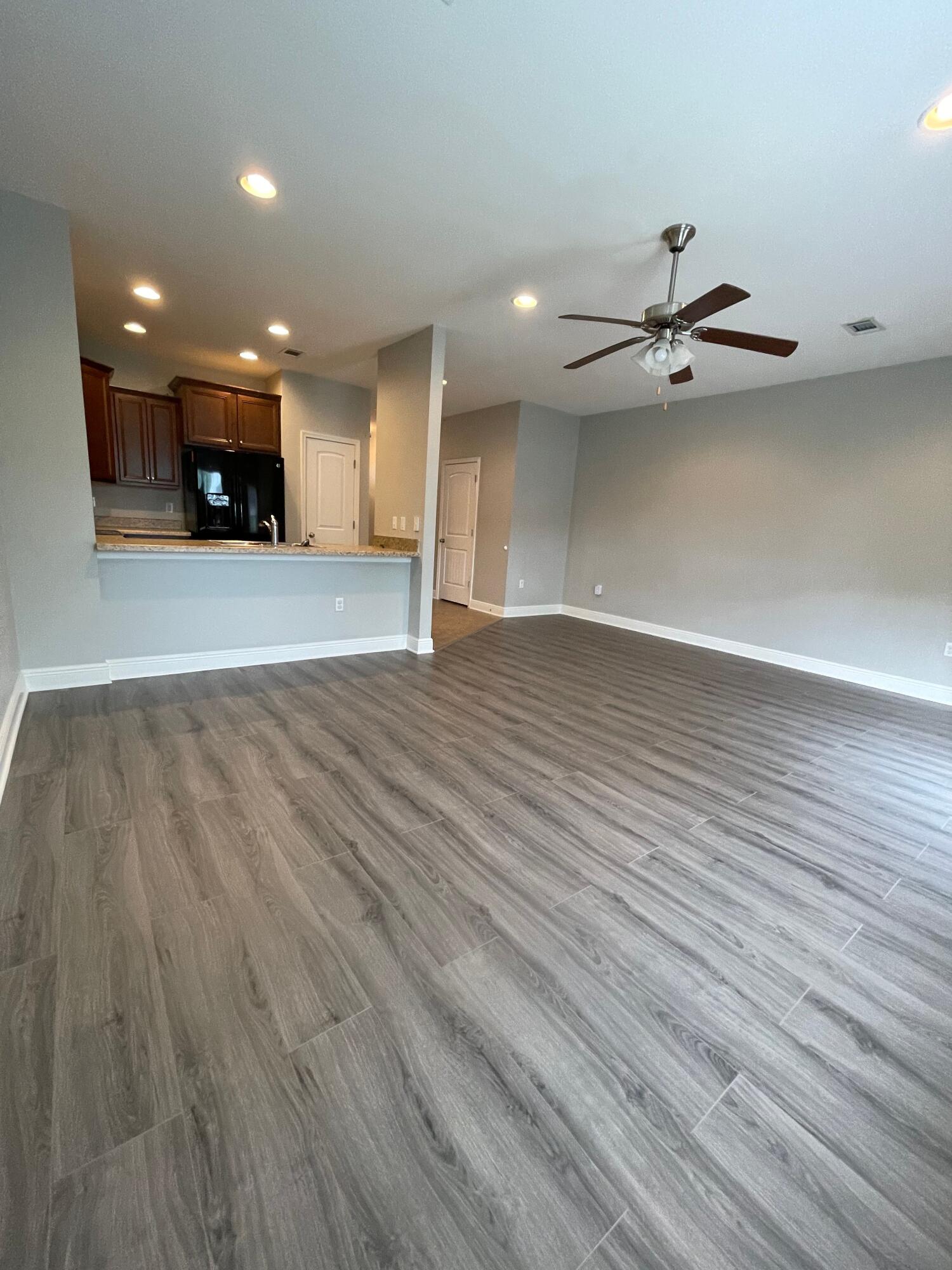 IRON GATE SUBD PHASE II - Residential Lease