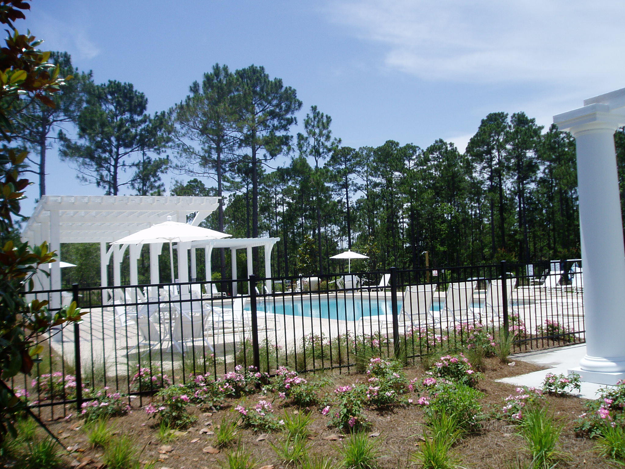LAUREL GROVE - Residential