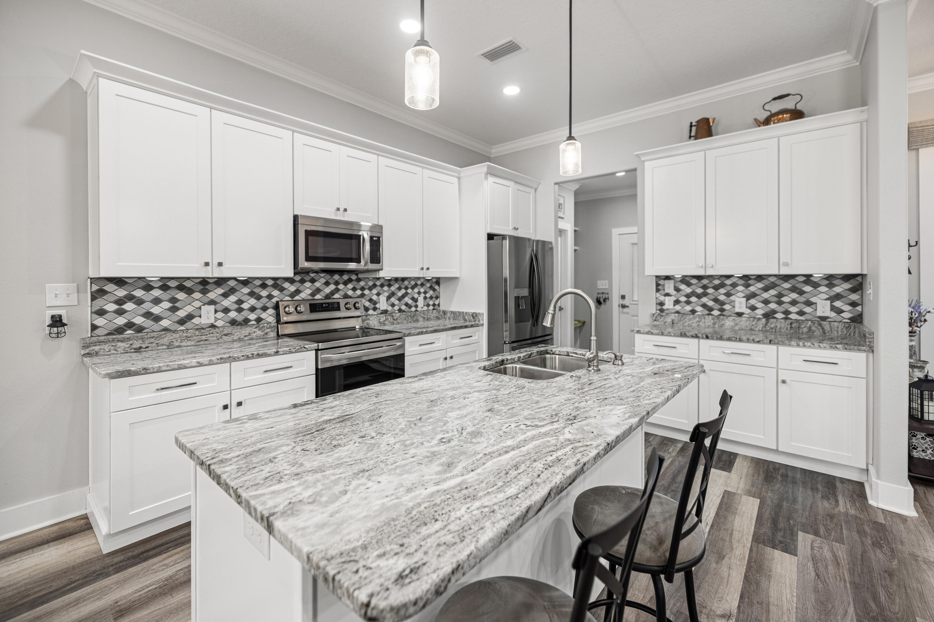 WOLFORD ACRES - Residential