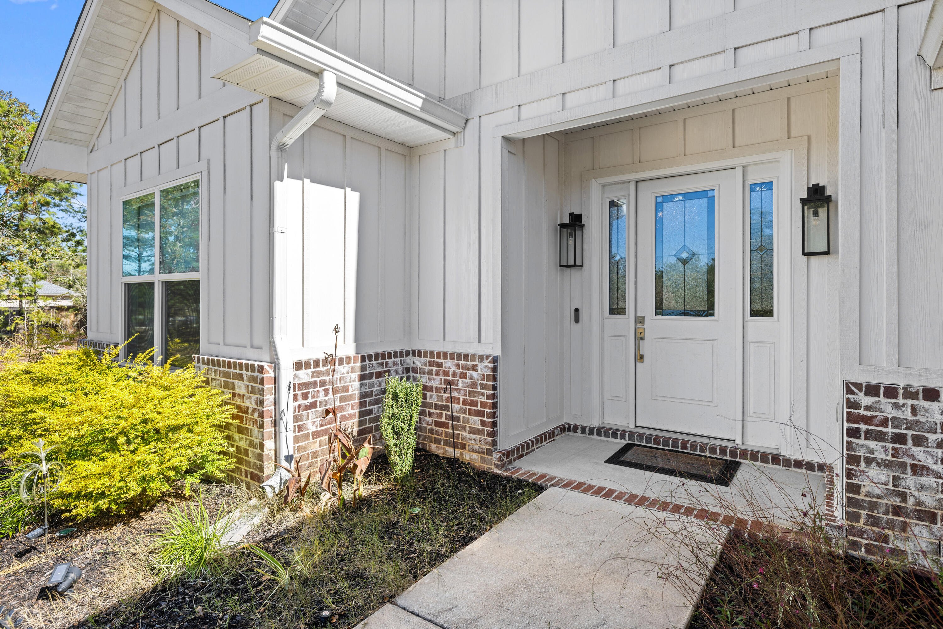 WOLFORD ACRES - Residential