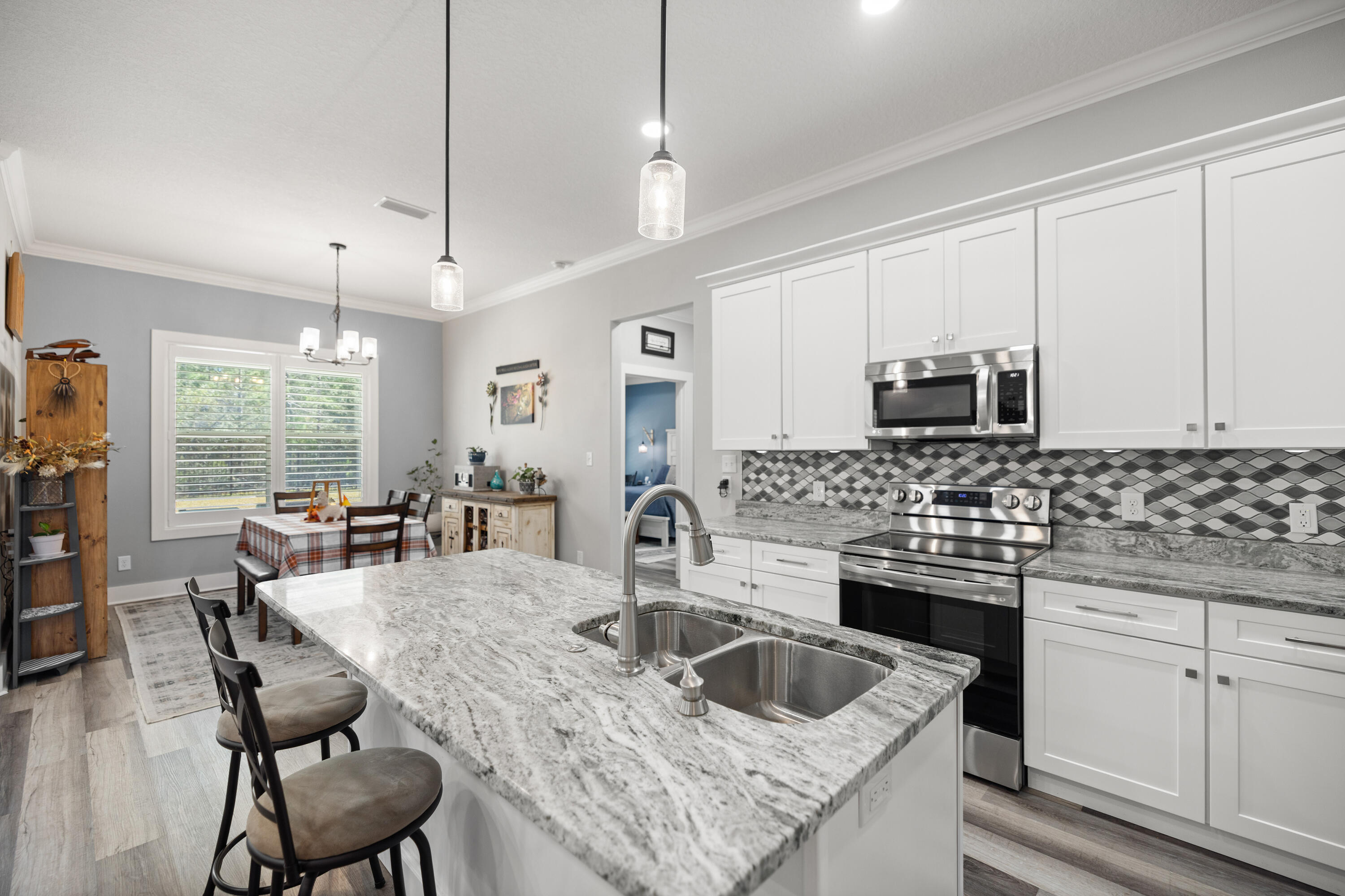 WOLFORD ACRES - Residential