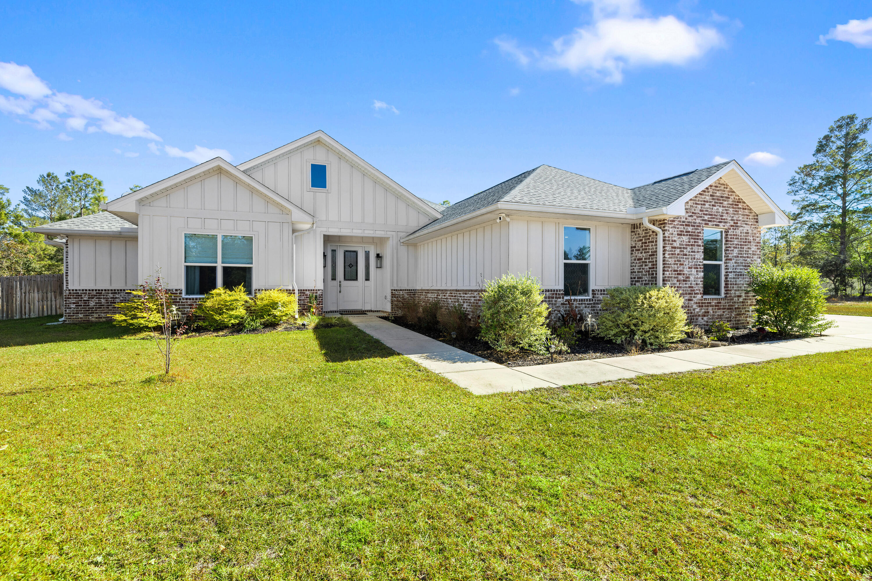 WOLFORD ACRES - Residential