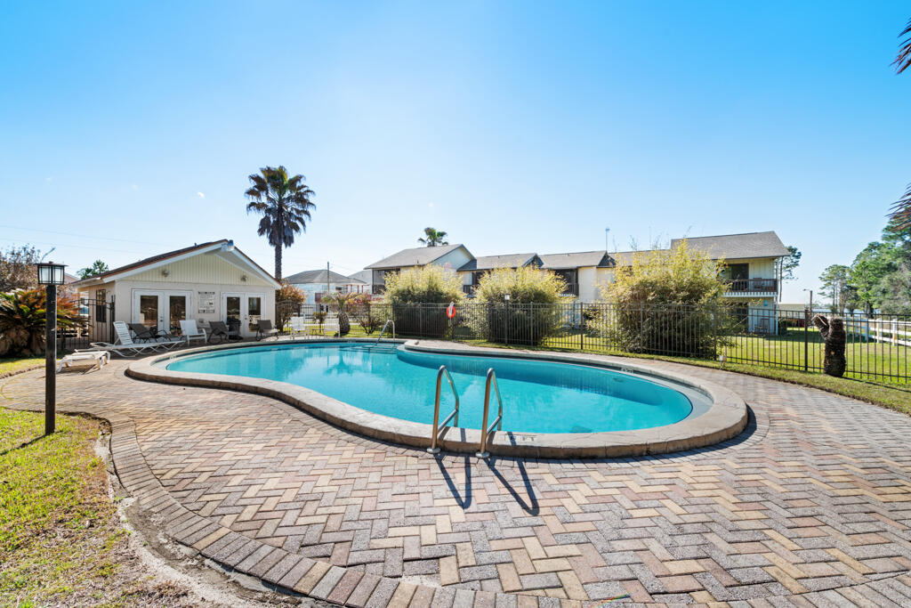 LA MAR WEST T/H PH 2 - Residential
