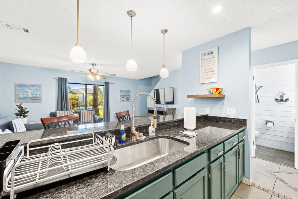 LA MAR WEST T/H PH 2 - Residential