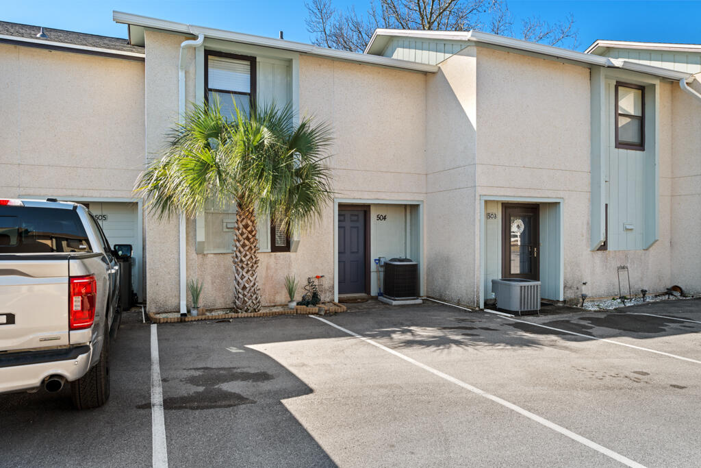 LA MAR WEST T/H PH 2 - Residential