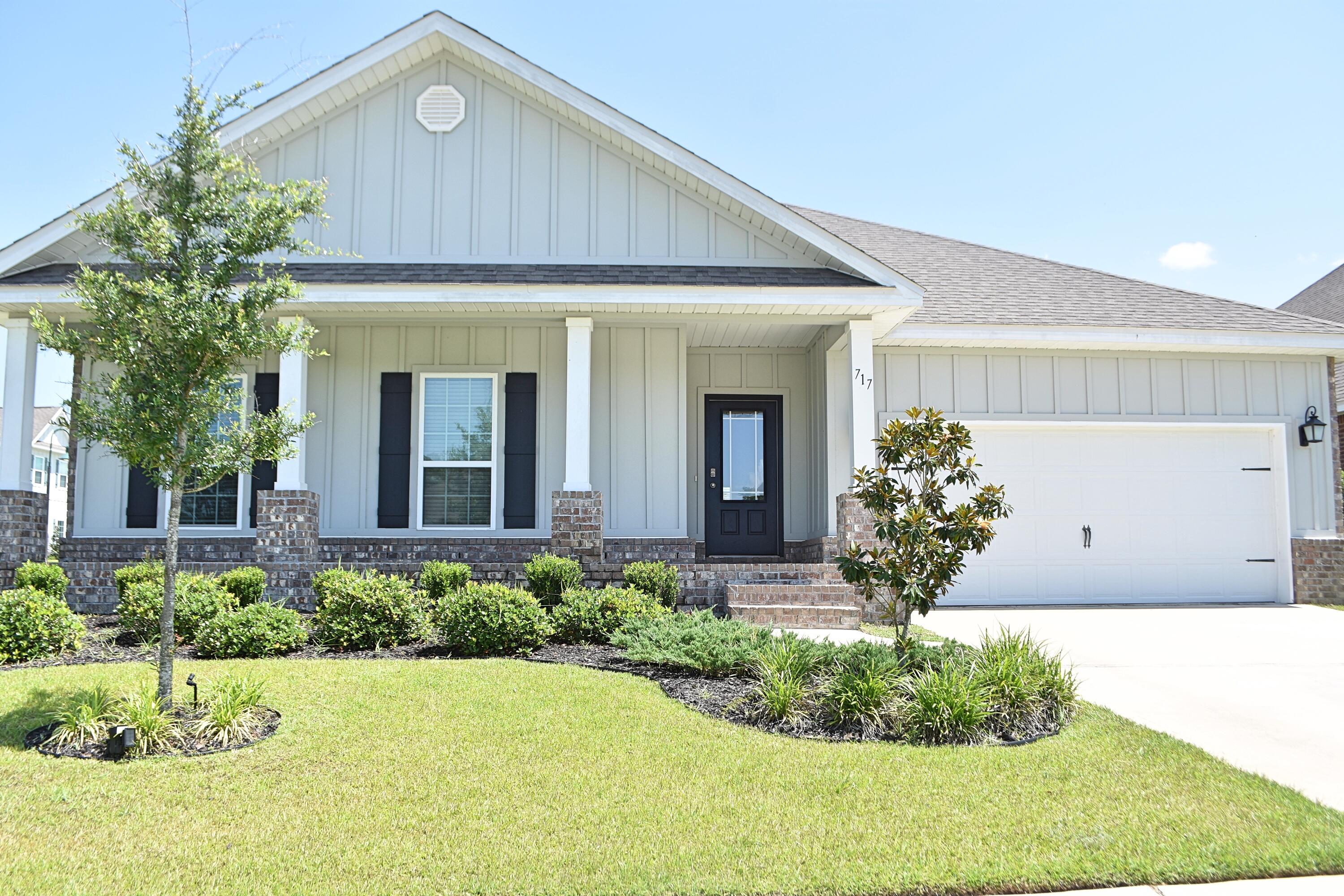 HAMMOCK BAY - Residential Lease