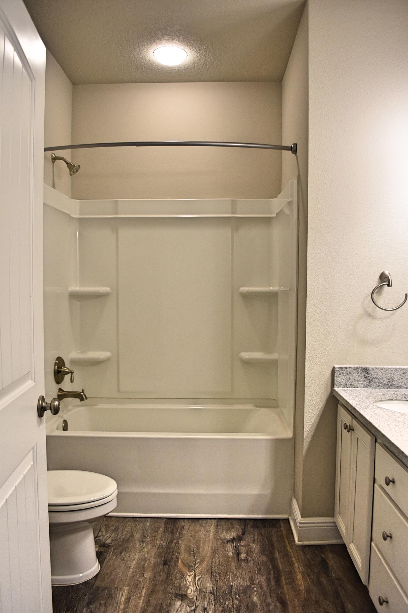 HAMMOCK BAY - Residential Lease