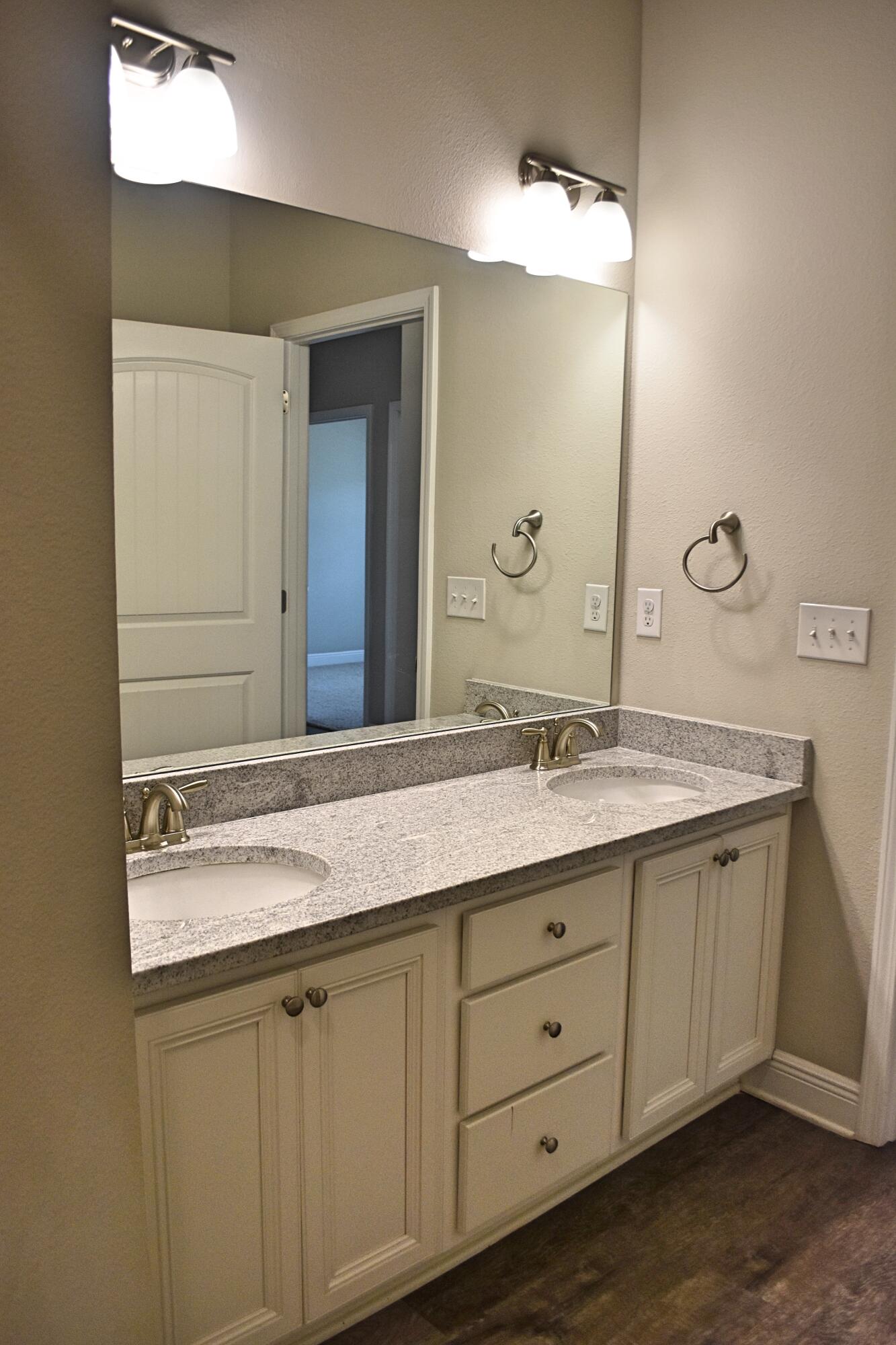 HAMMOCK BAY - Residential Lease