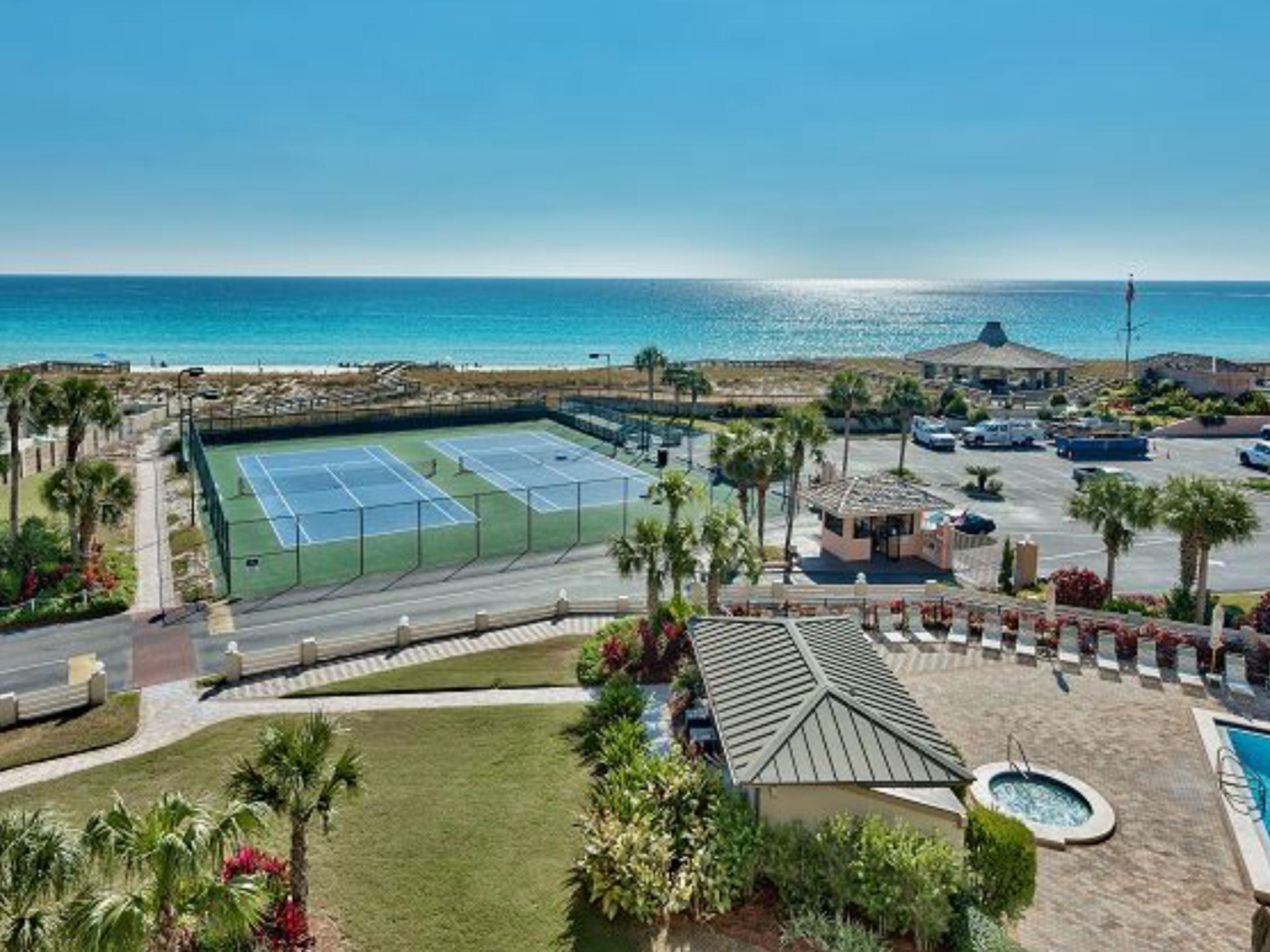 ISLANDER CONDO - Residential