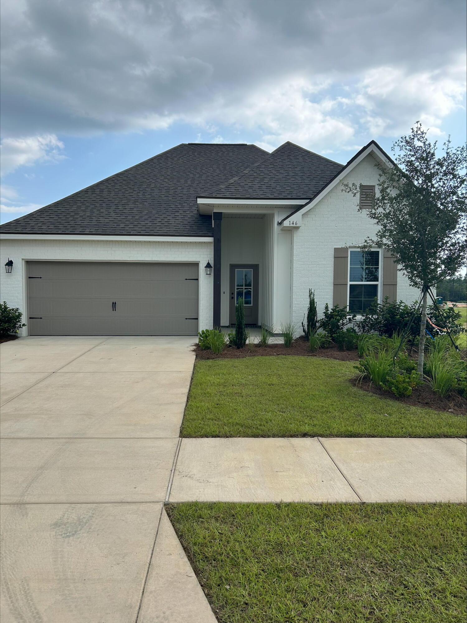 Awesome builder rate plus FREE refrigerator. Restrictions apply.The TRILLIUM IV H in Natureview community offers a 3 bedroom, 2 full bathroom, open and split design. Upgrades added (list attached).Special Features: double vanity, garden tub, separate custom tiled shower, and walk-in closet in master bath, kitchen island, walk-in pantry, boot bench in mudroom, covered porches, recessed lighting, crown molding, ceiling fans, framed mirrors in all baths, smart connect WIFI thermostat, smoke and carbon monoxide detectors, landscaping, architectural 30-year shingles, flood lights, and more!Energy Efficient Features: water heater, electric kitchen appliance package, vinyl low E windows, and more! Energy Star Partner.