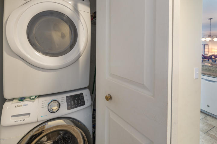 EMERALD ISLE - Residential