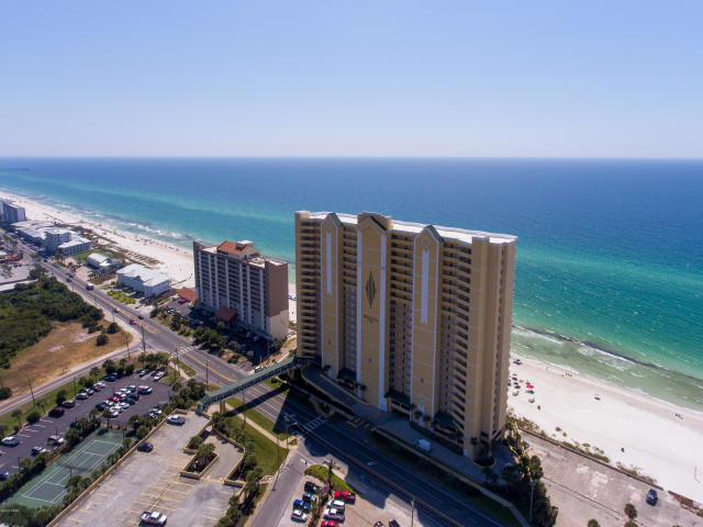 EMERALD ISLE - Residential