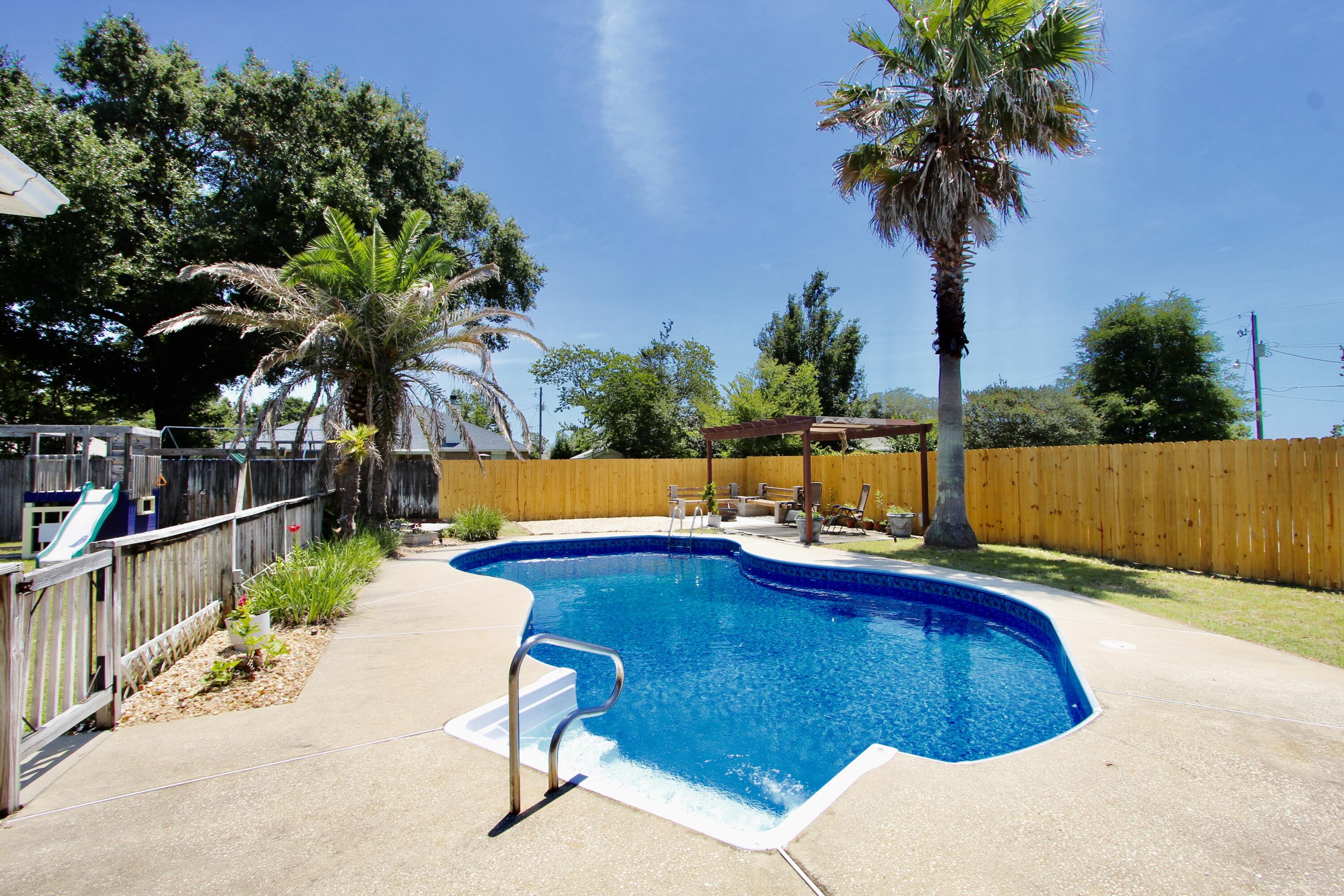 RIVERCHASE S/D PH 2 - Residential